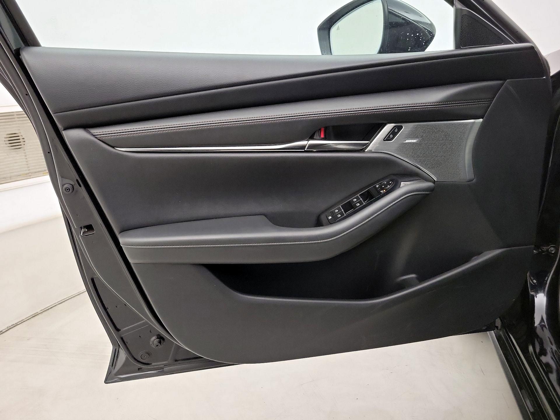 Thumbnail: 2021 Mazda Mazda3 - 12