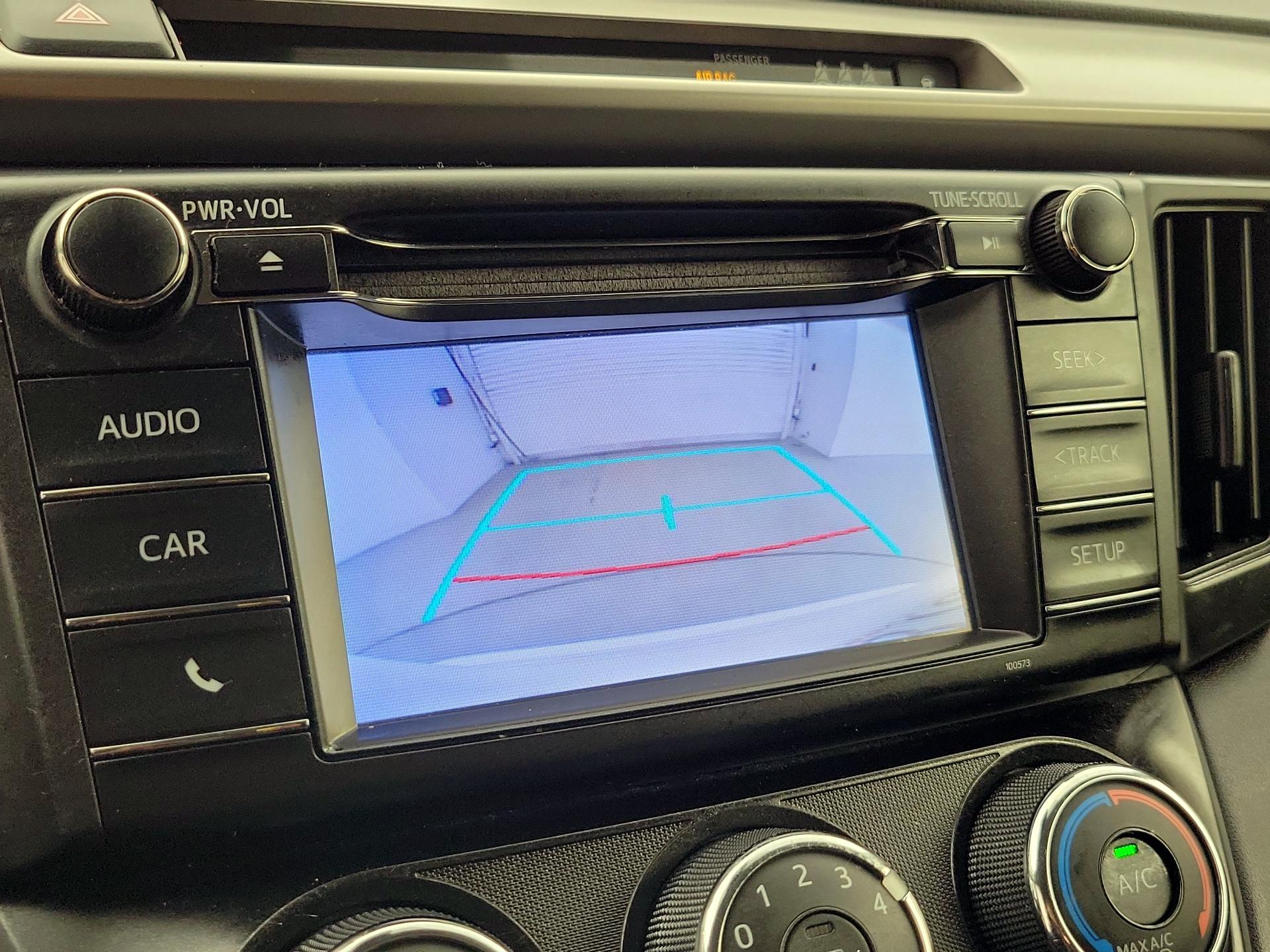 Thumbnail: 2018 Toyota RAV4 - 14