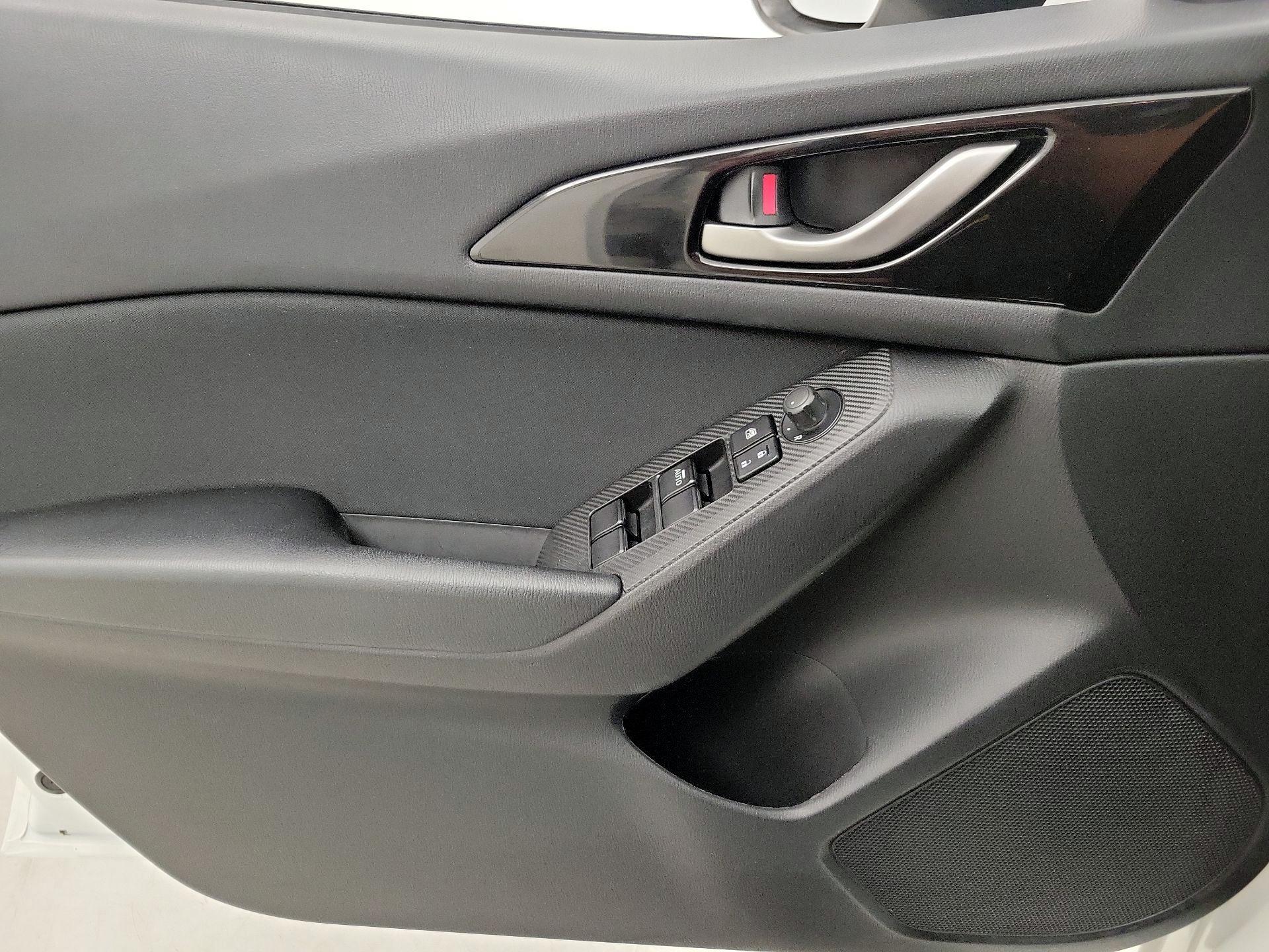 Thumbnail: 2015 Mazda Mazda3 - 12
