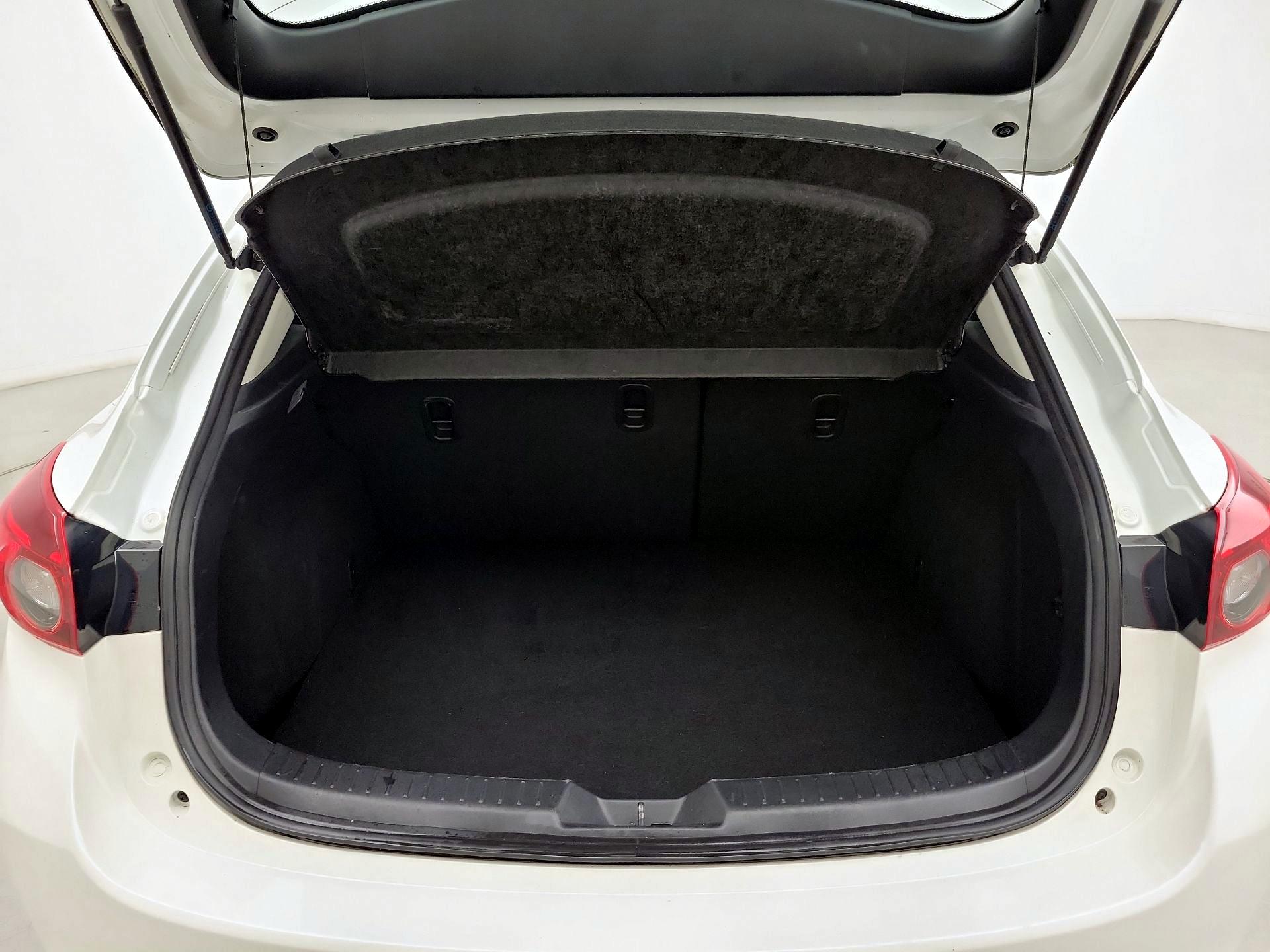 Thumbnail: 2015 Mazda Mazda3 - 20