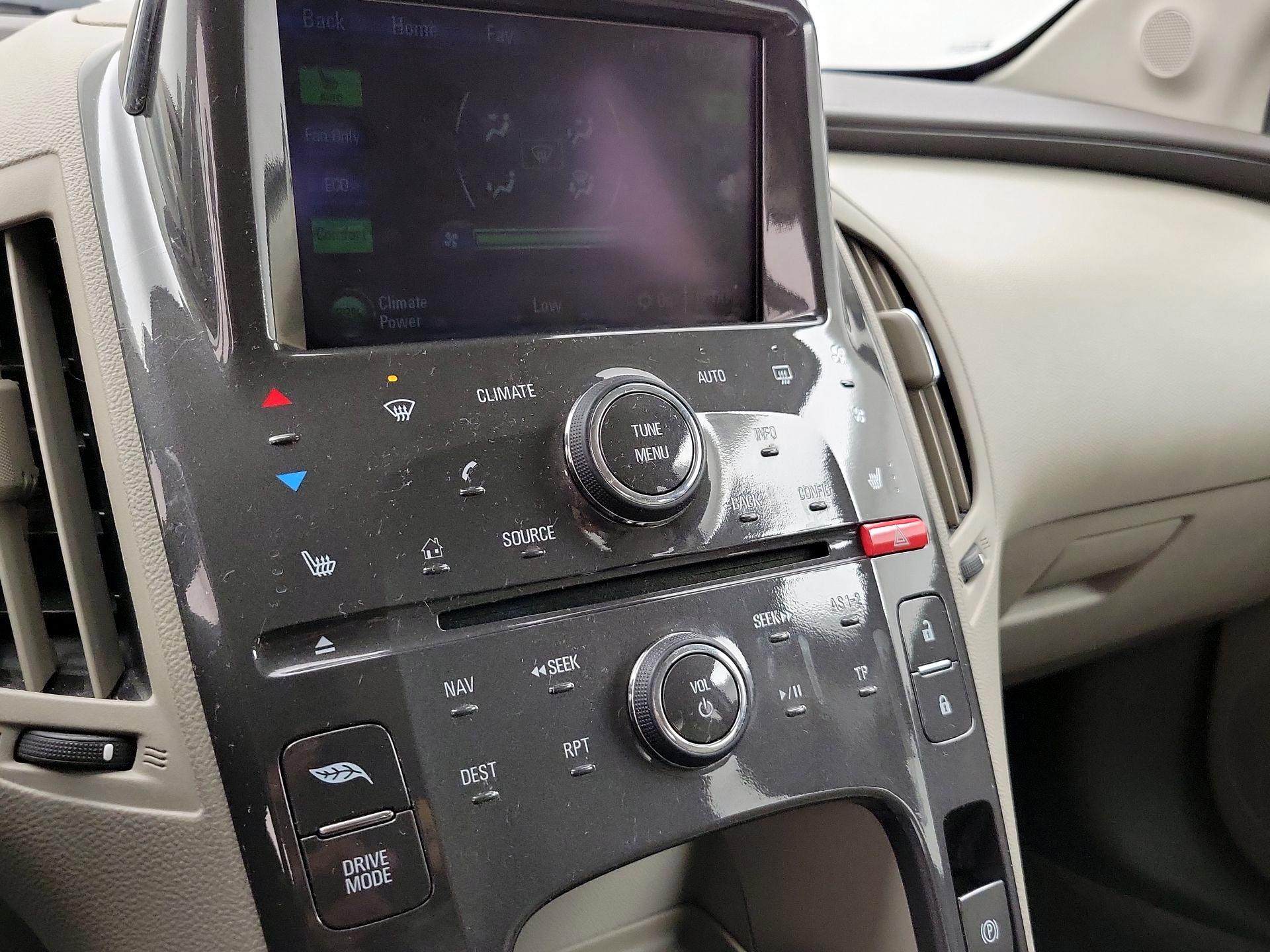 Thumbnail: 2014 Chevrolet Volt - 17