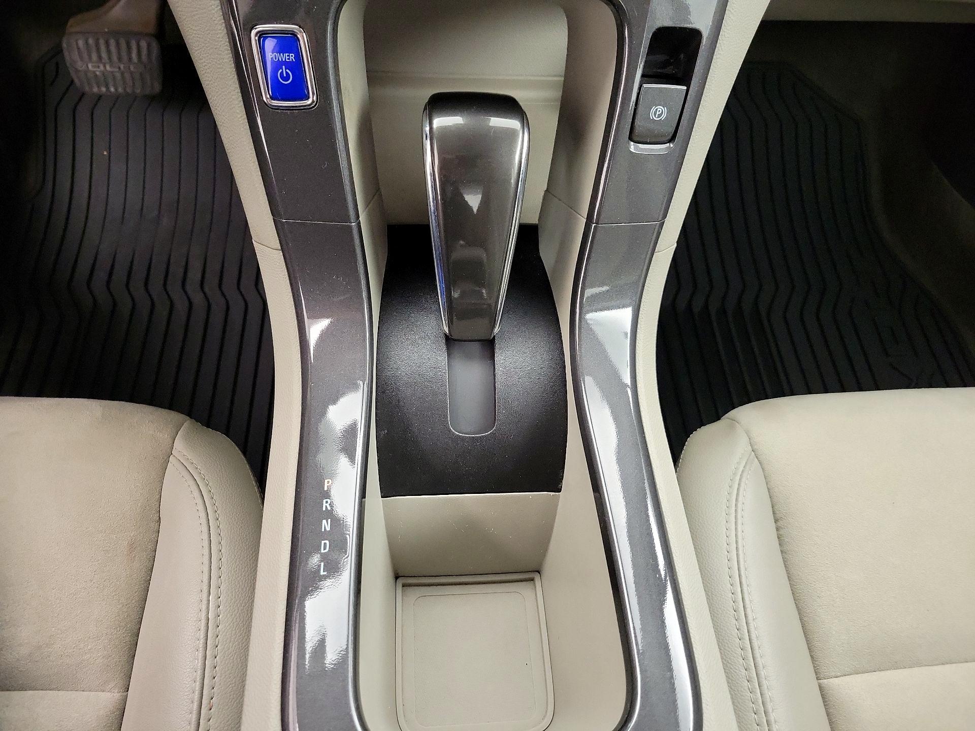 Thumbnail: 2014 Chevrolet Volt - 18