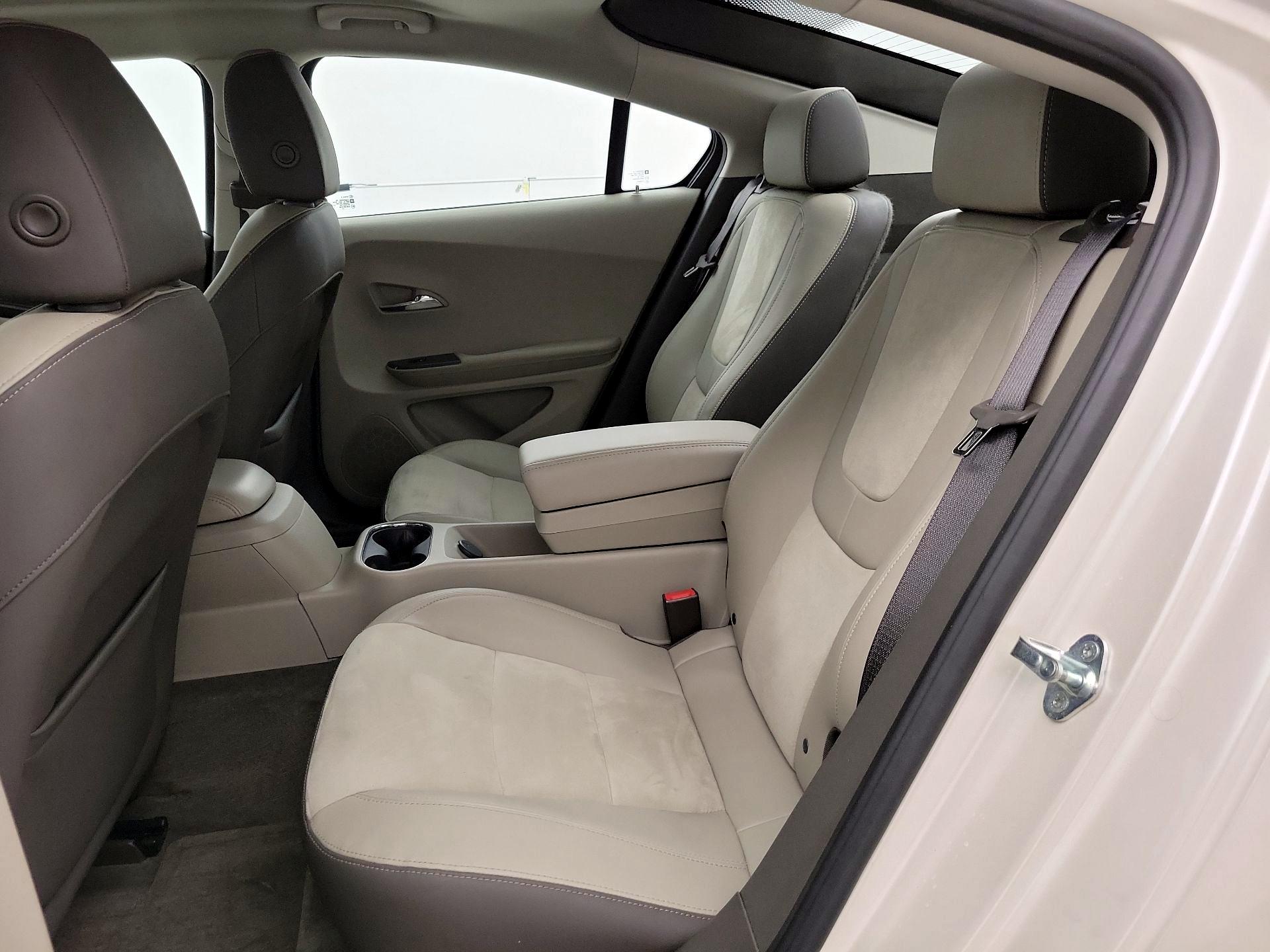 Thumbnail: 2014 Chevrolet Volt - 20