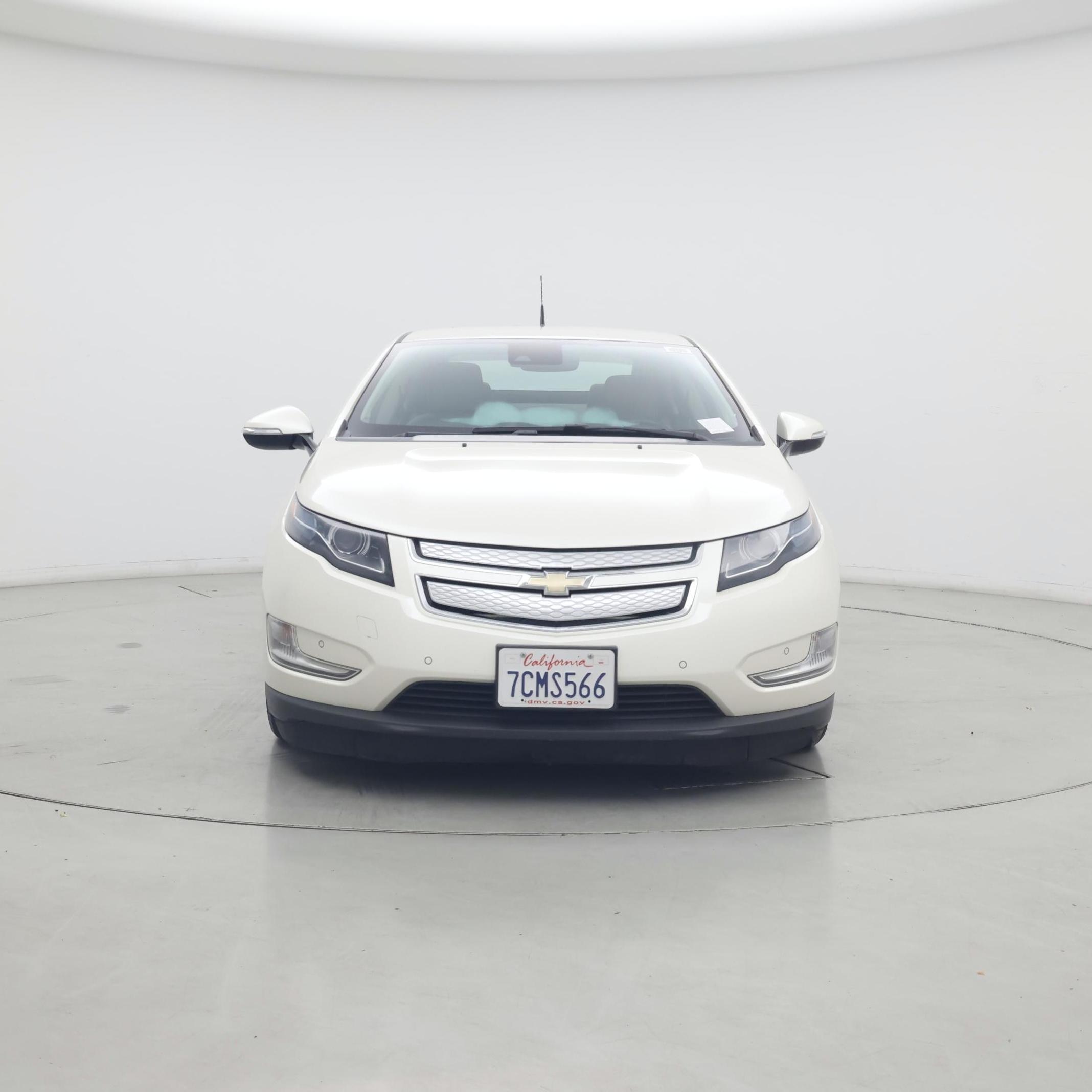 Thumbnail: 2014 Chevrolet Volt - 5