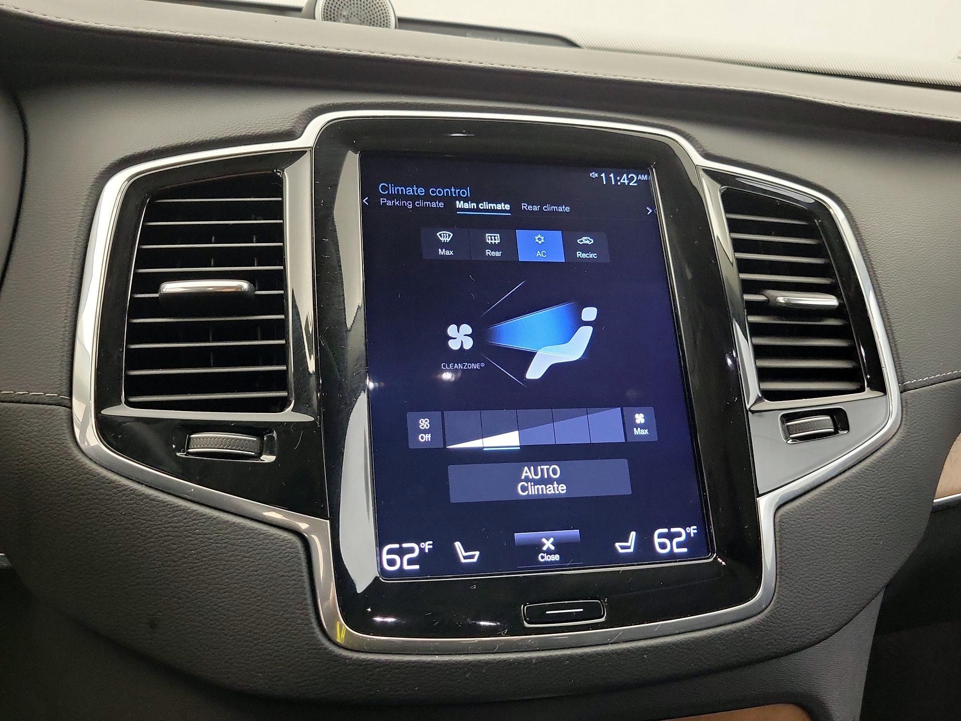 Thumbnail: 2019 Volvo XC90 - 17