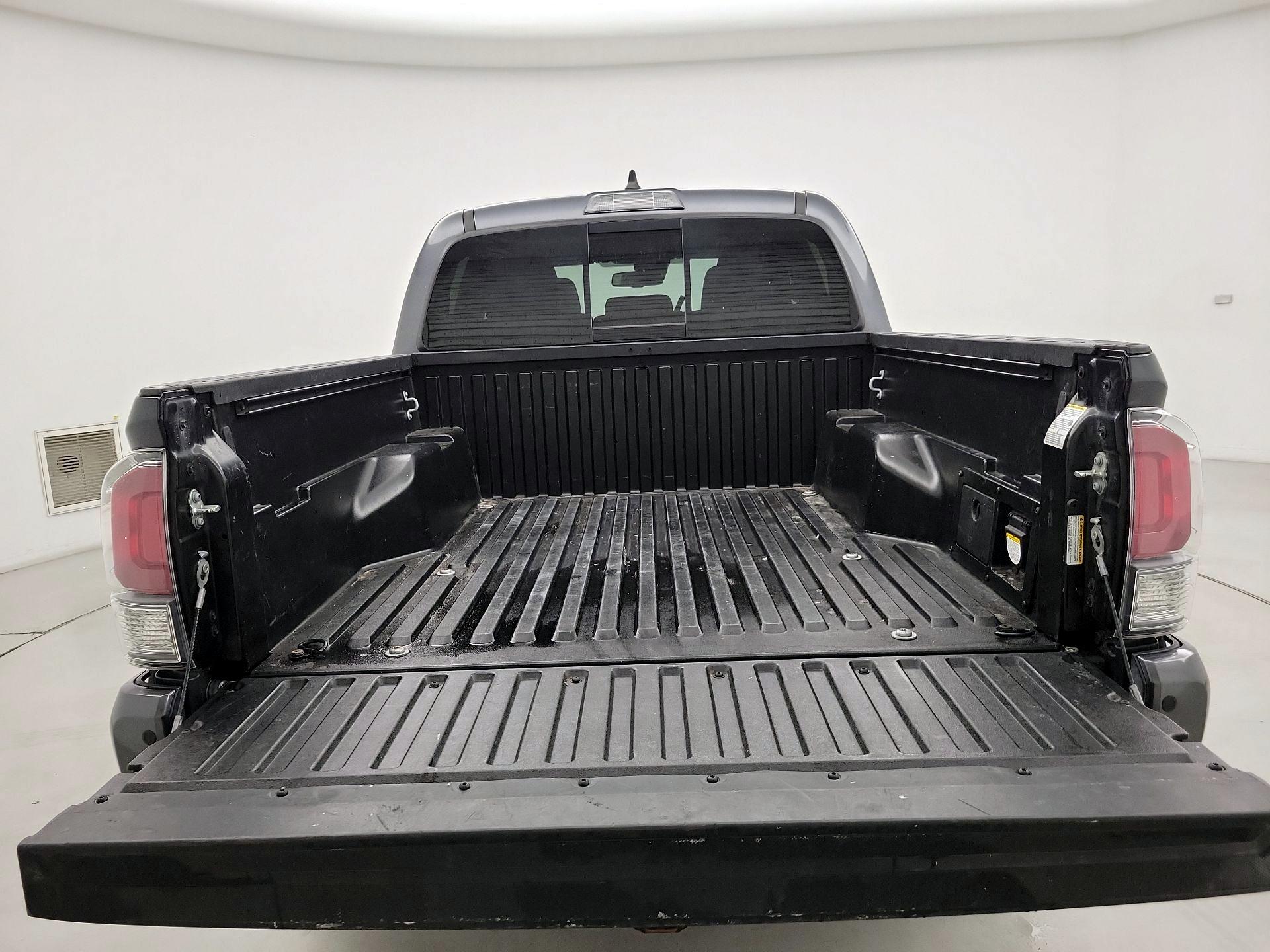 Thumbnail: 2022 Toyota Tacoma - 20