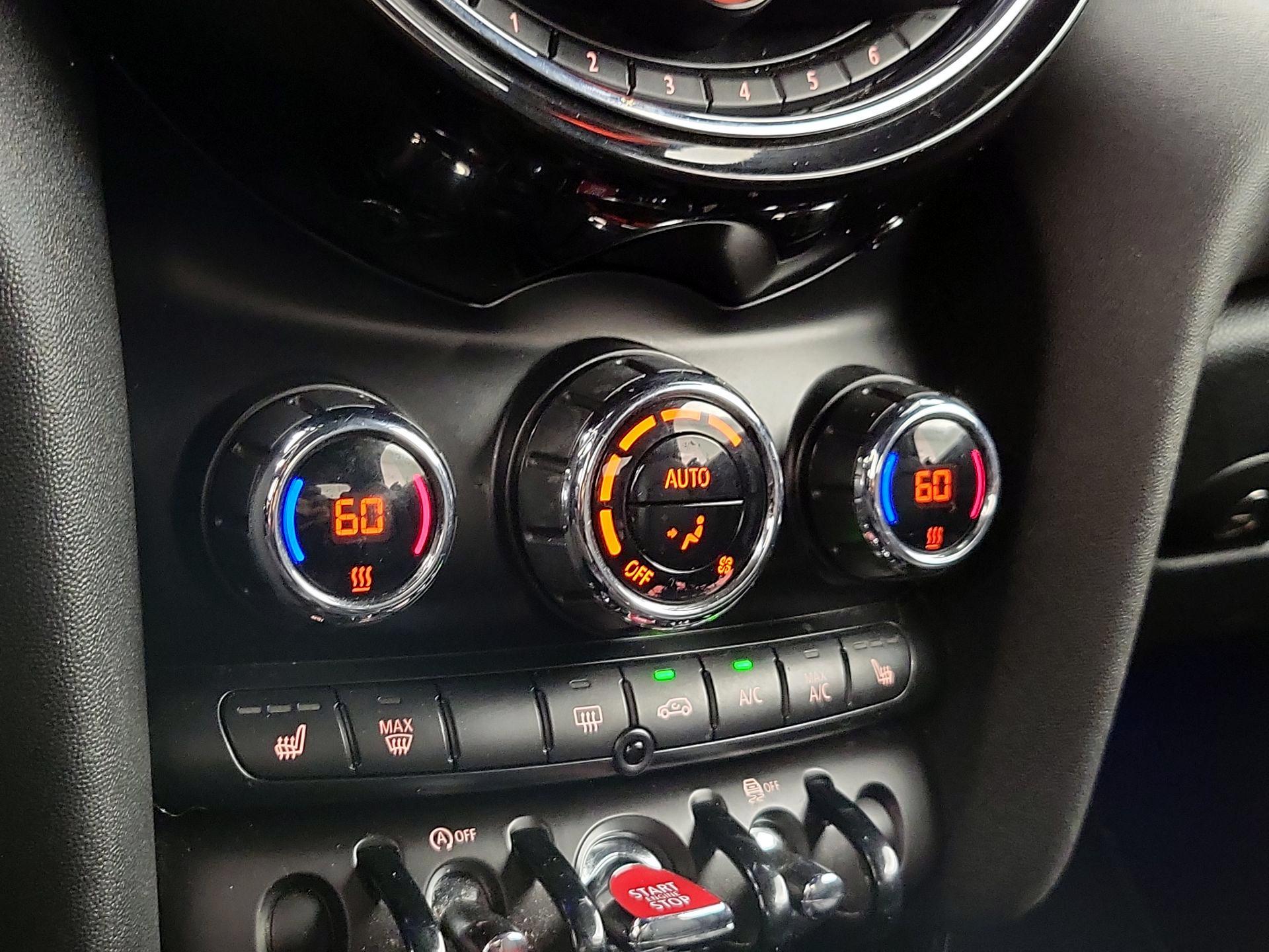 Thumbnail: 2019 MINI Cooper - 16
