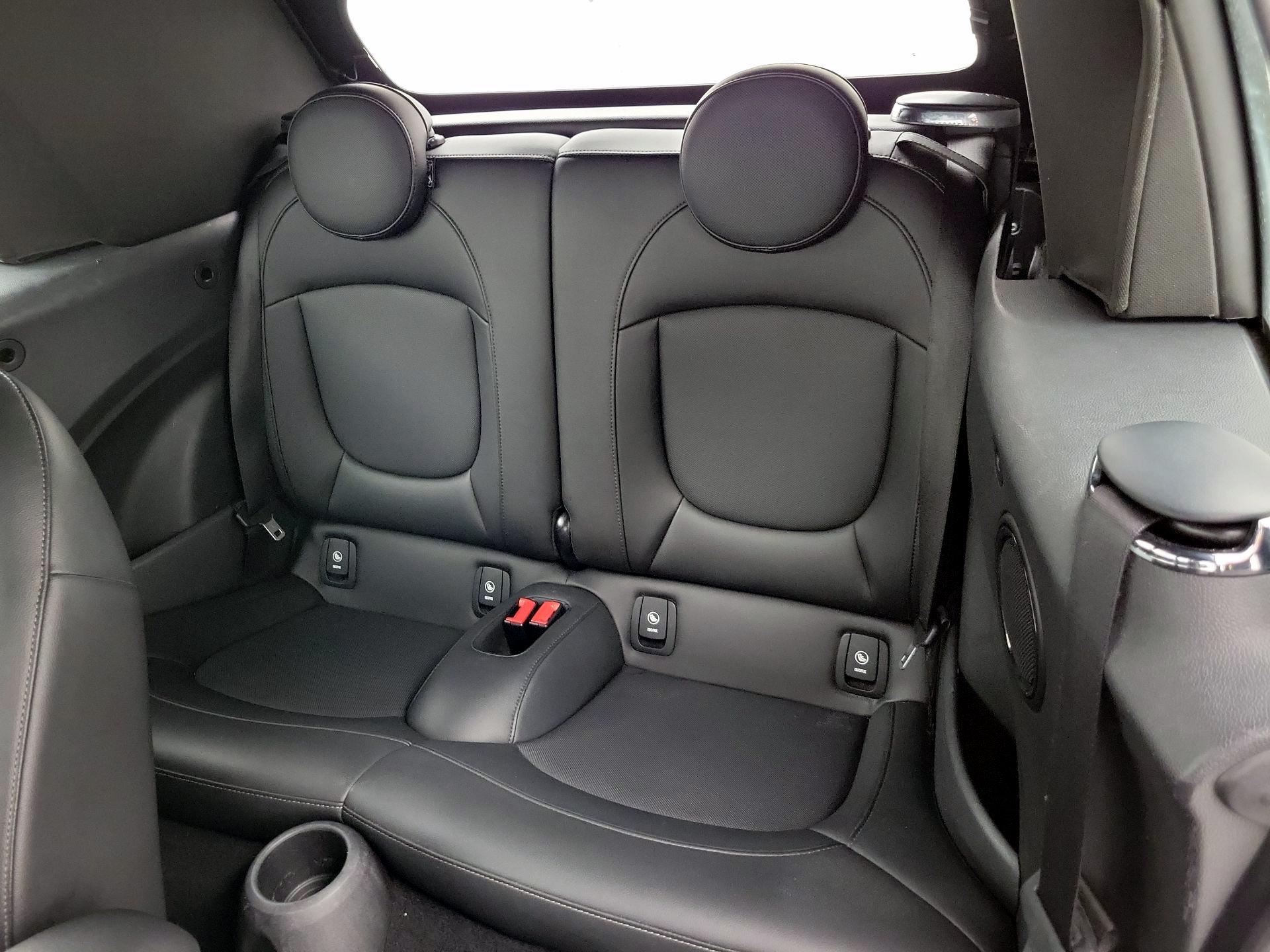Thumbnail: 2019 MINI Cooper - 19