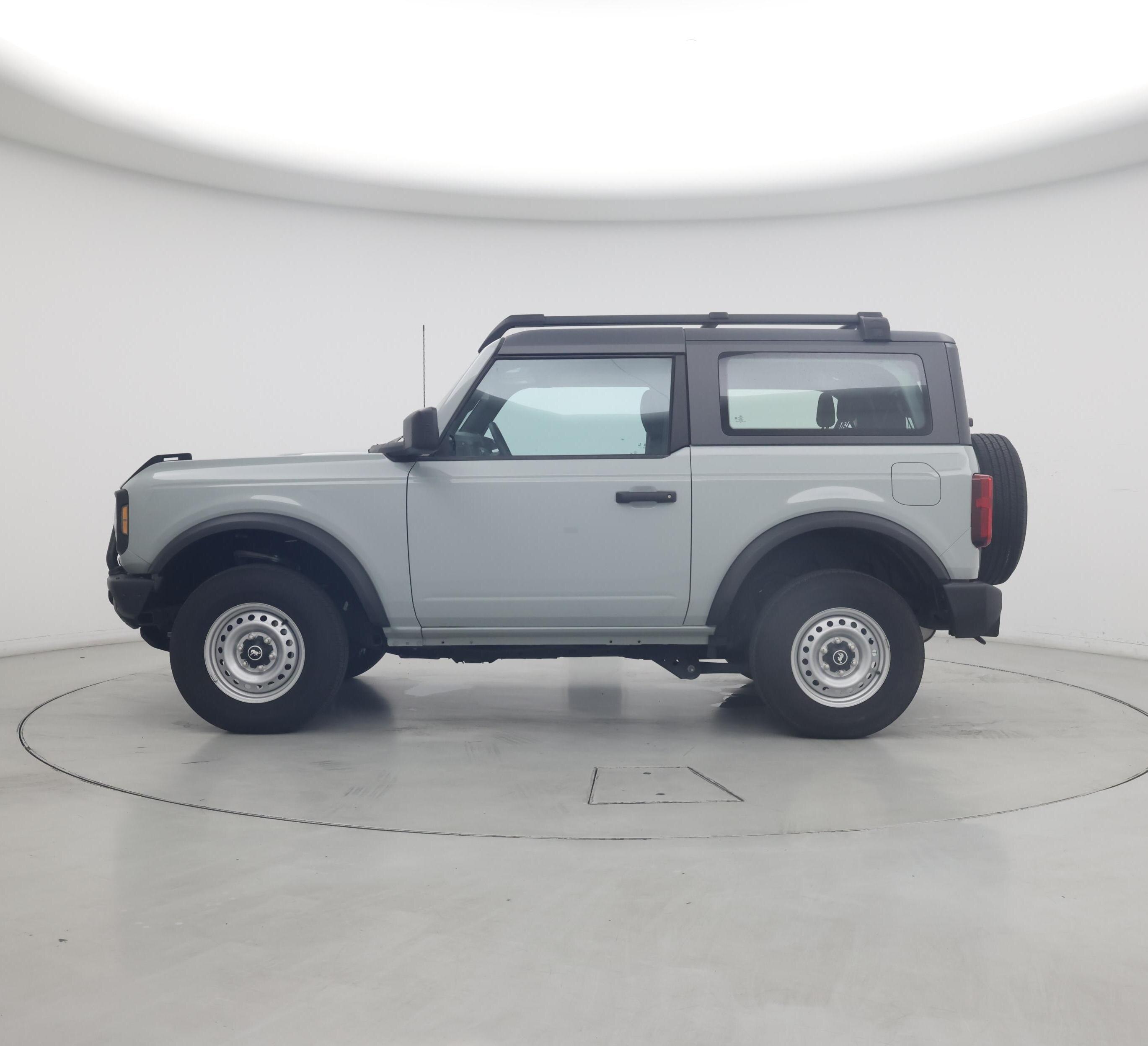 Thumbnail: 2022 Ford Bronco - 3