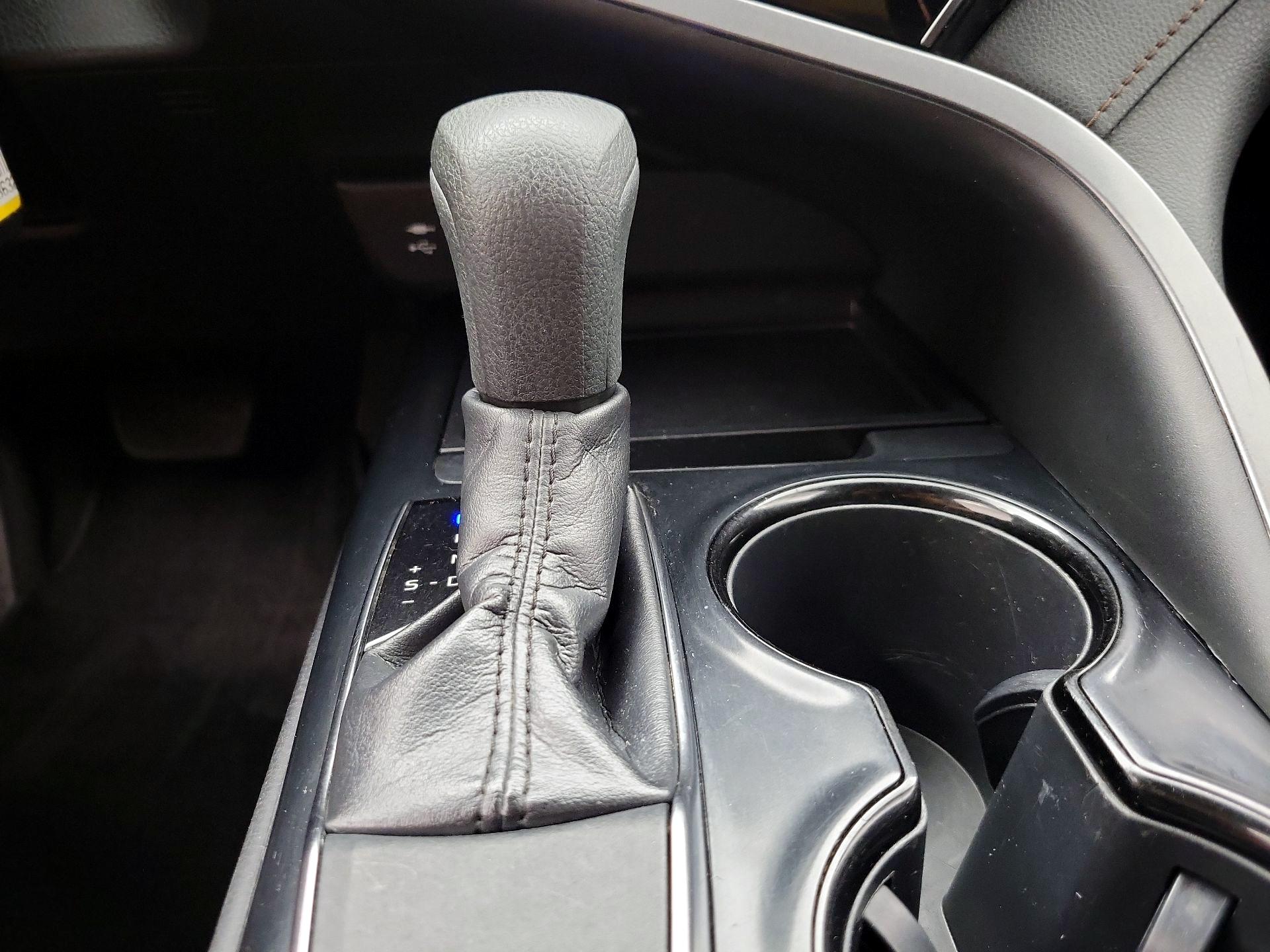Thumbnail: 2019 Toyota Camry - 17