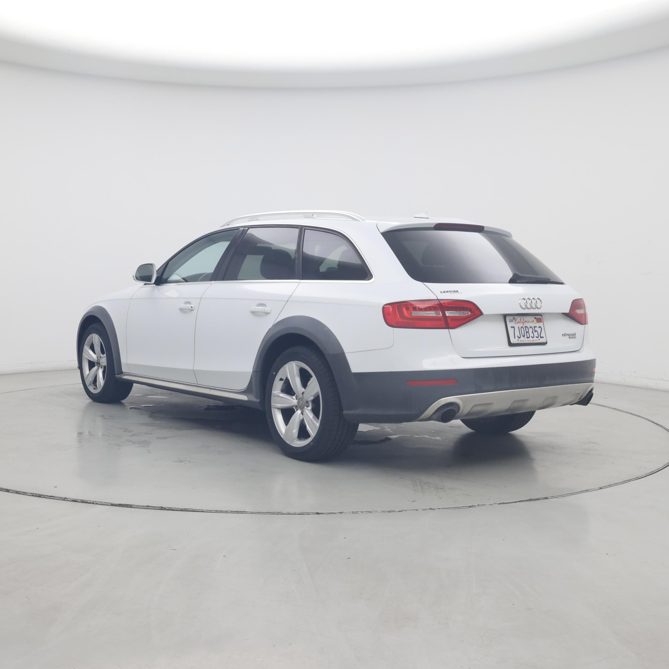 Thumbnail: 2015 Audi Allroad - 2
