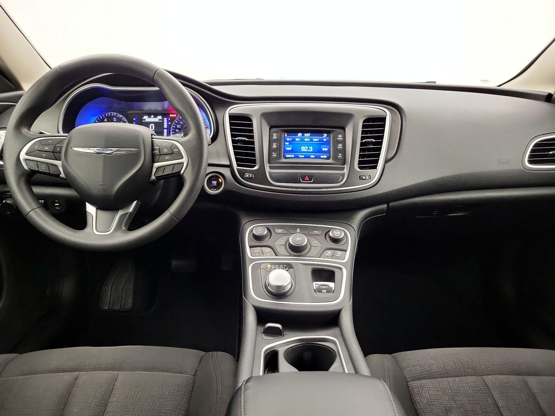 Thumbnail: 2015 Chrysler 200 - 9
