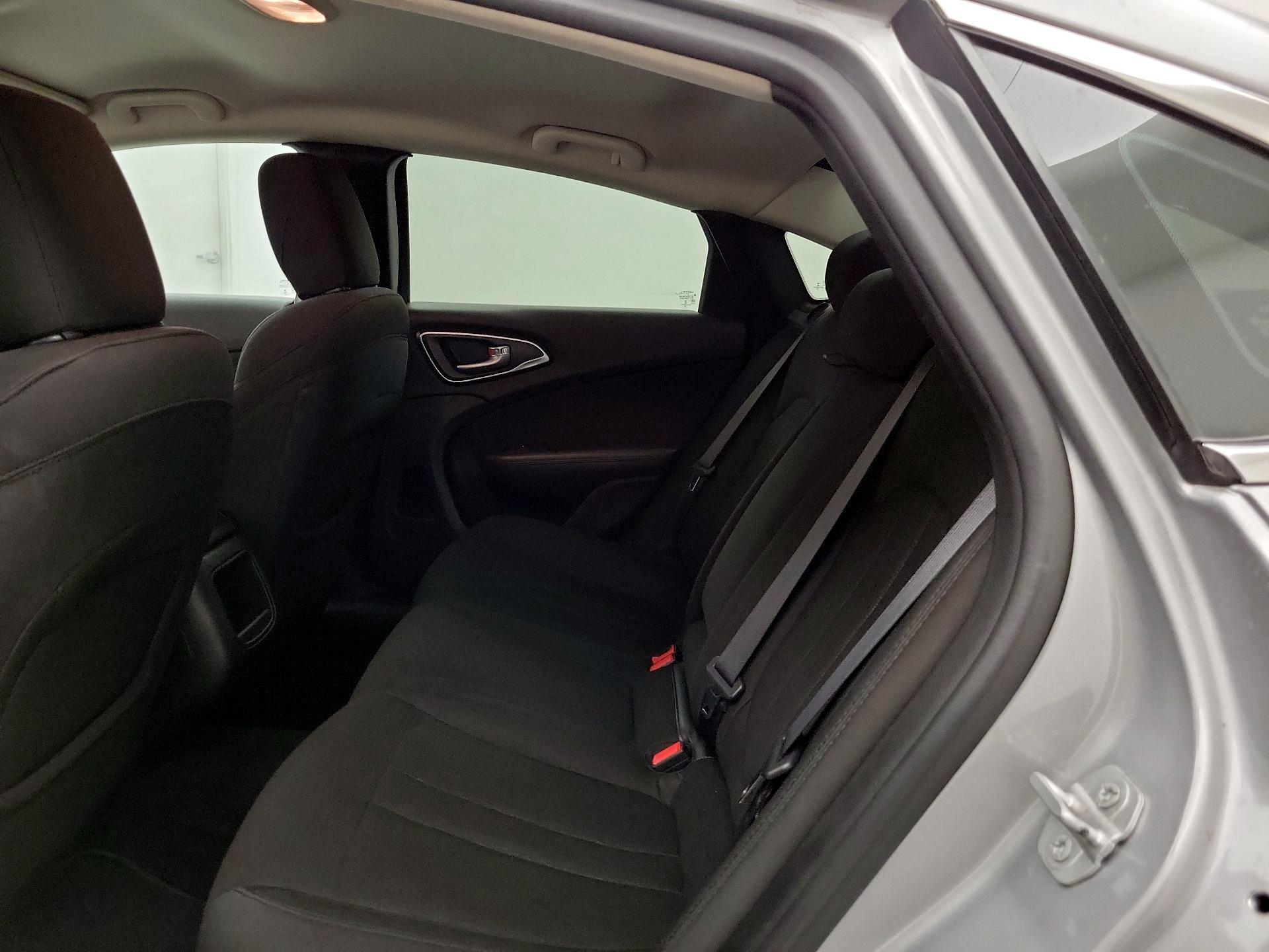 Thumbnail: 2015 Chrysler 200 - 19