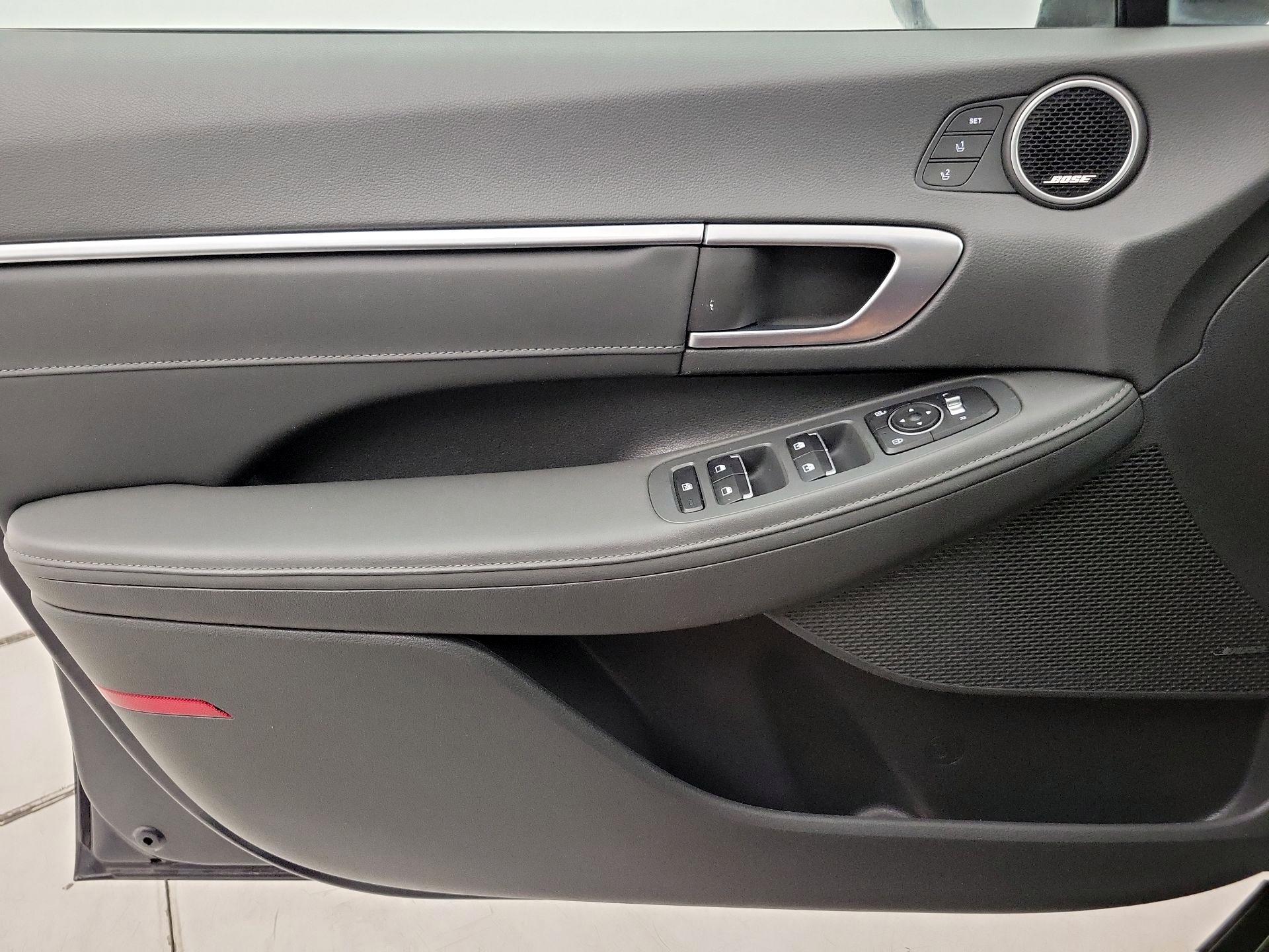 Thumbnail: 2020 Hyundai Sonata - 12