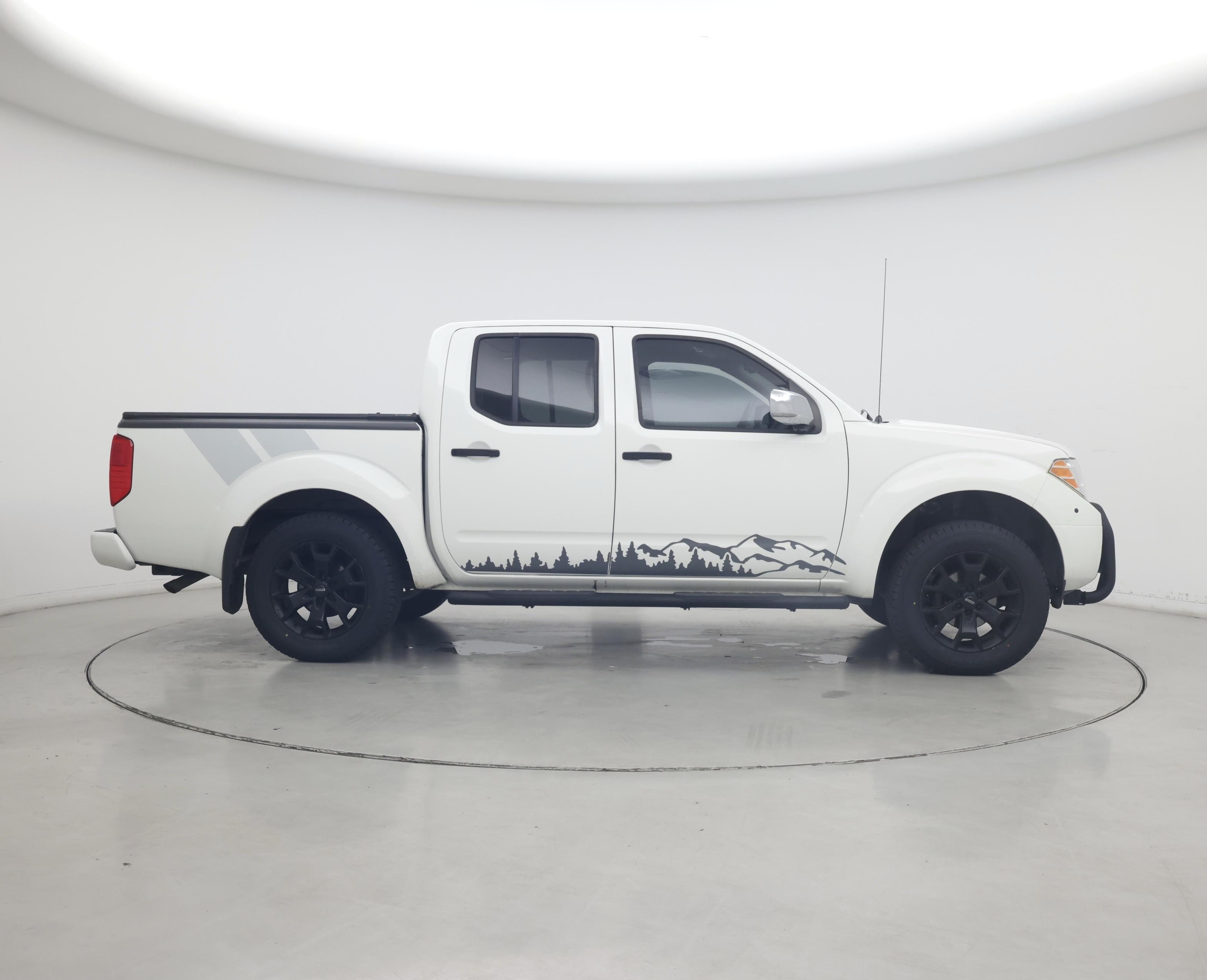 Thumbnail: 2020 Nissan Frontier - 7