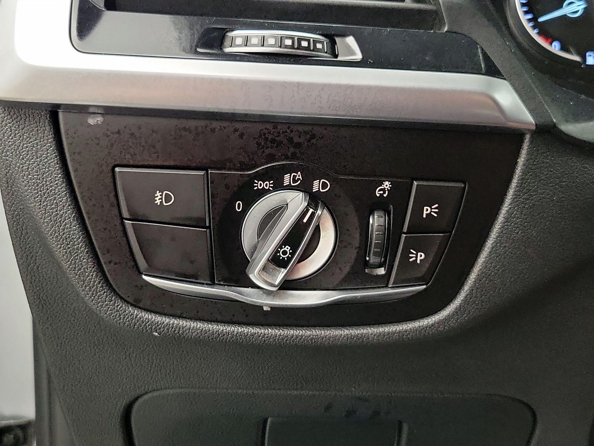 Thumbnail: 2019 BMW X3 - 13