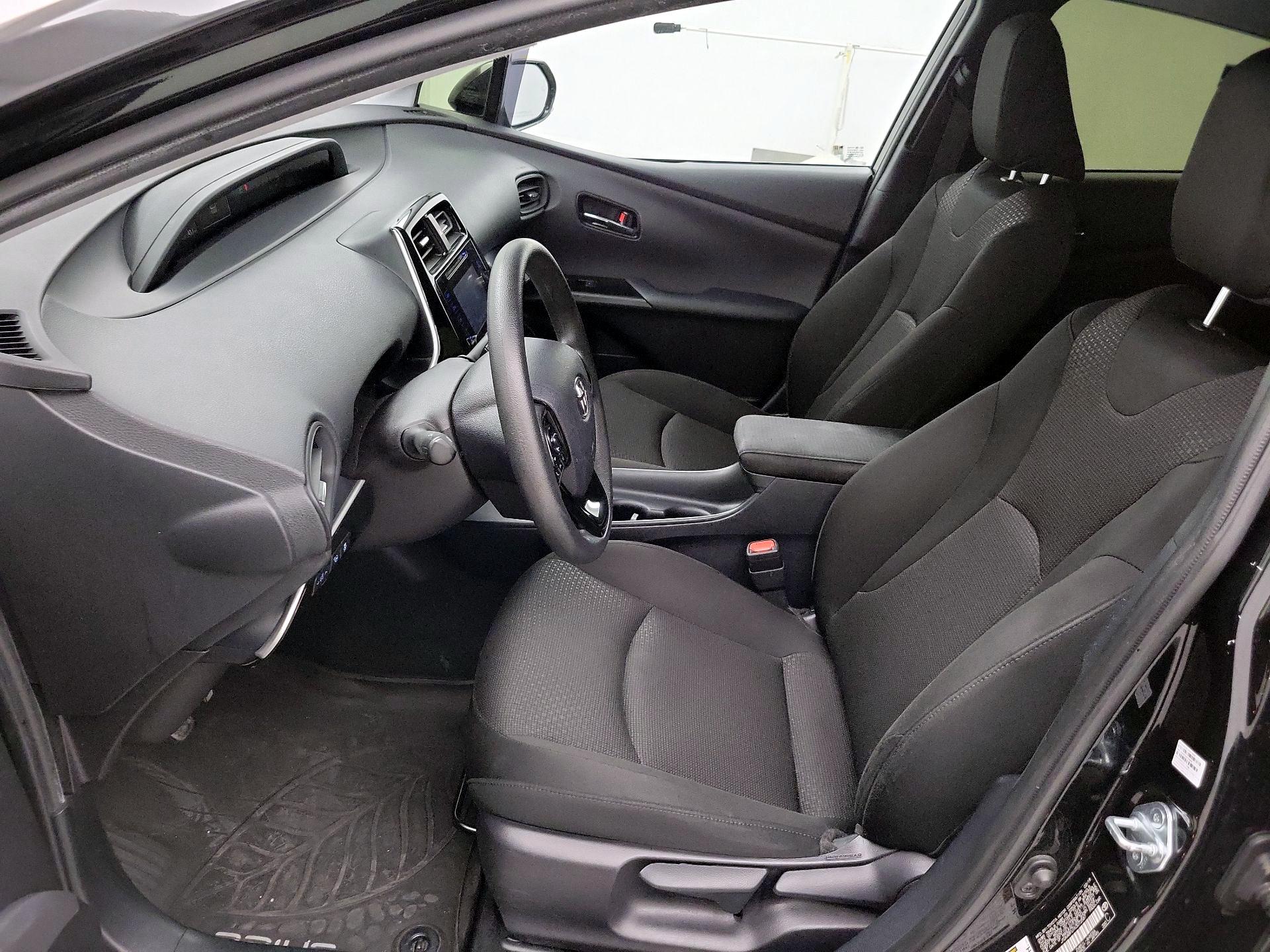 Thumbnail: 2019 Toyota Prius - 11