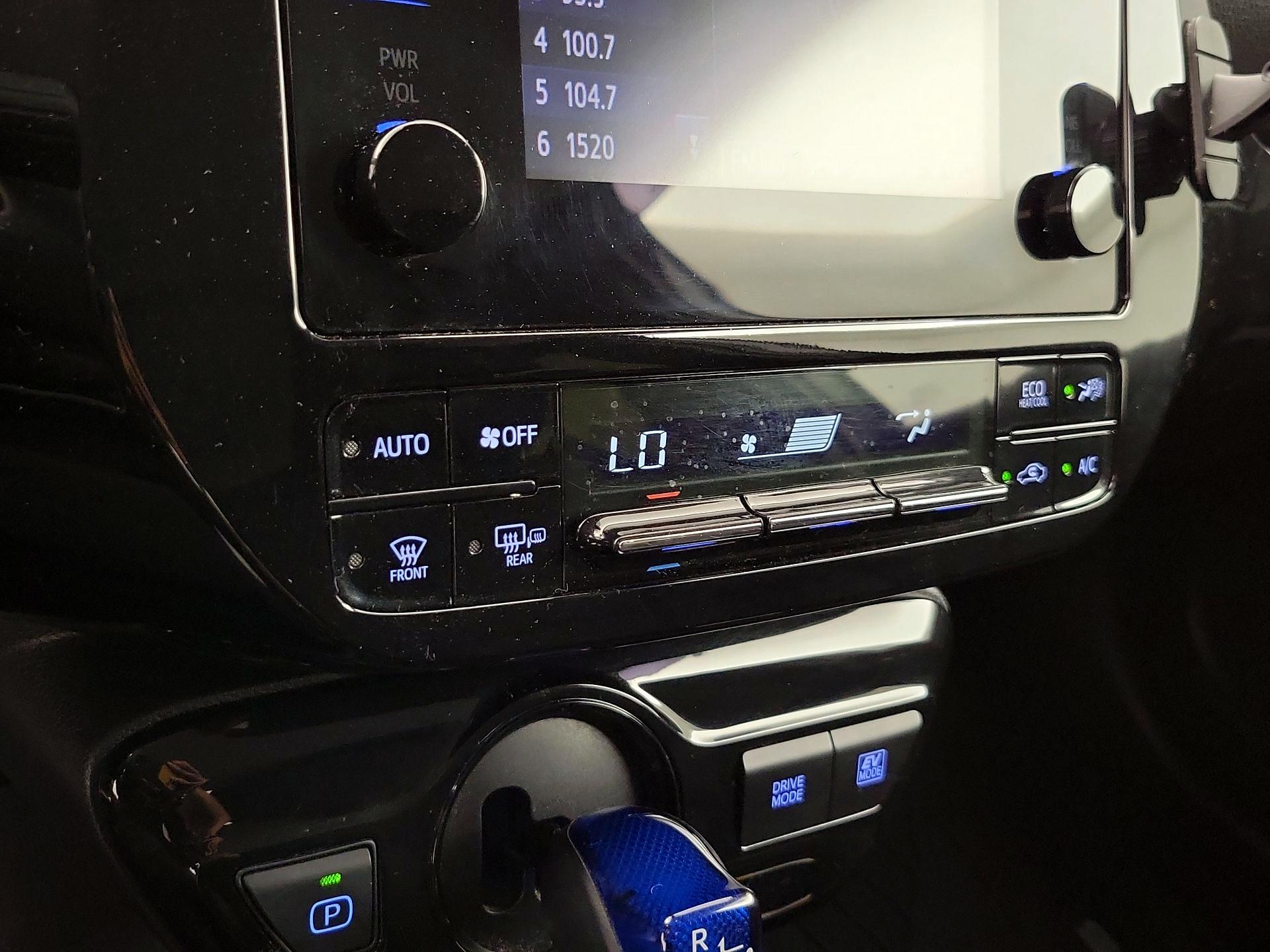 Thumbnail: 2019 Toyota Prius - 16