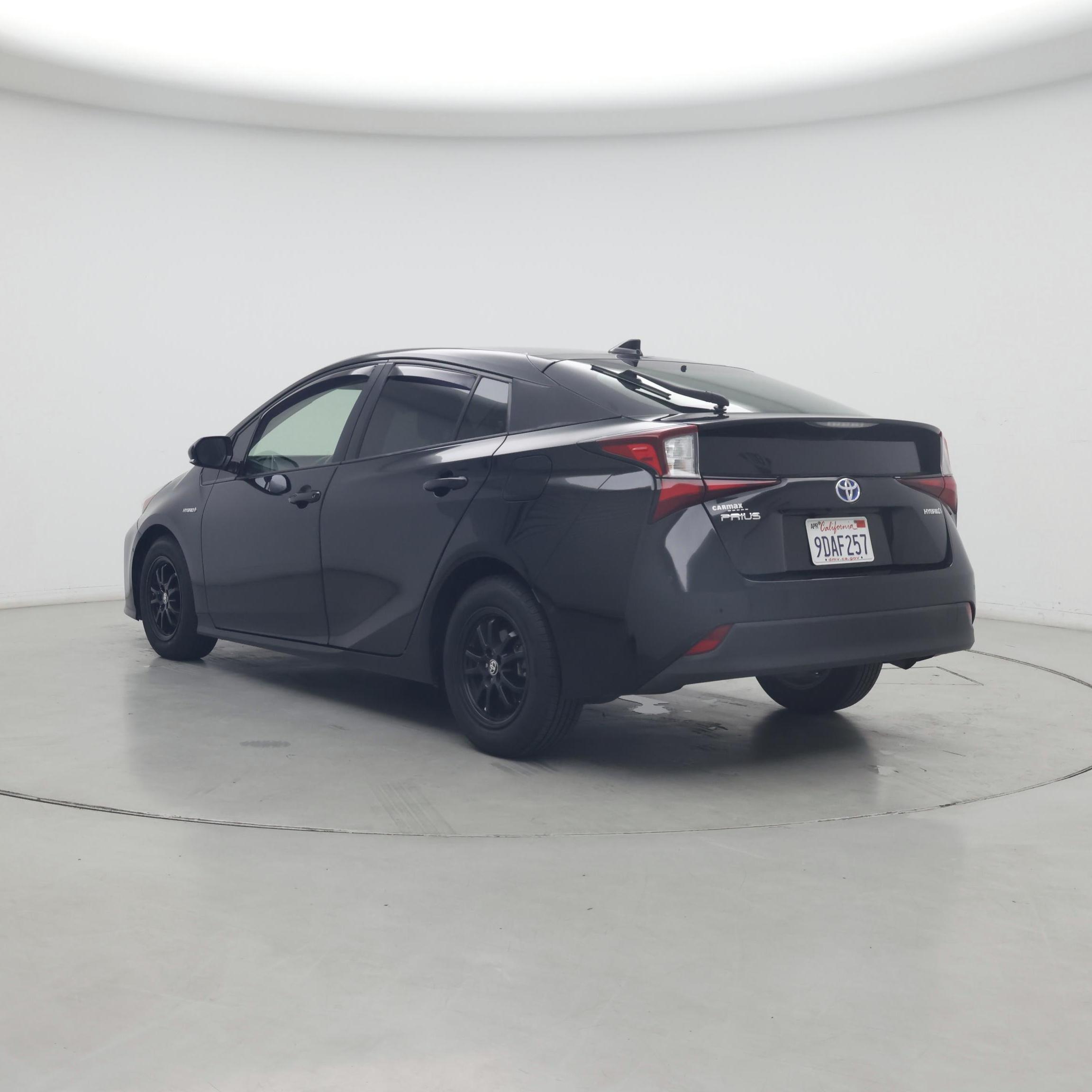 Thumbnail: 2019 Toyota Prius - 2
