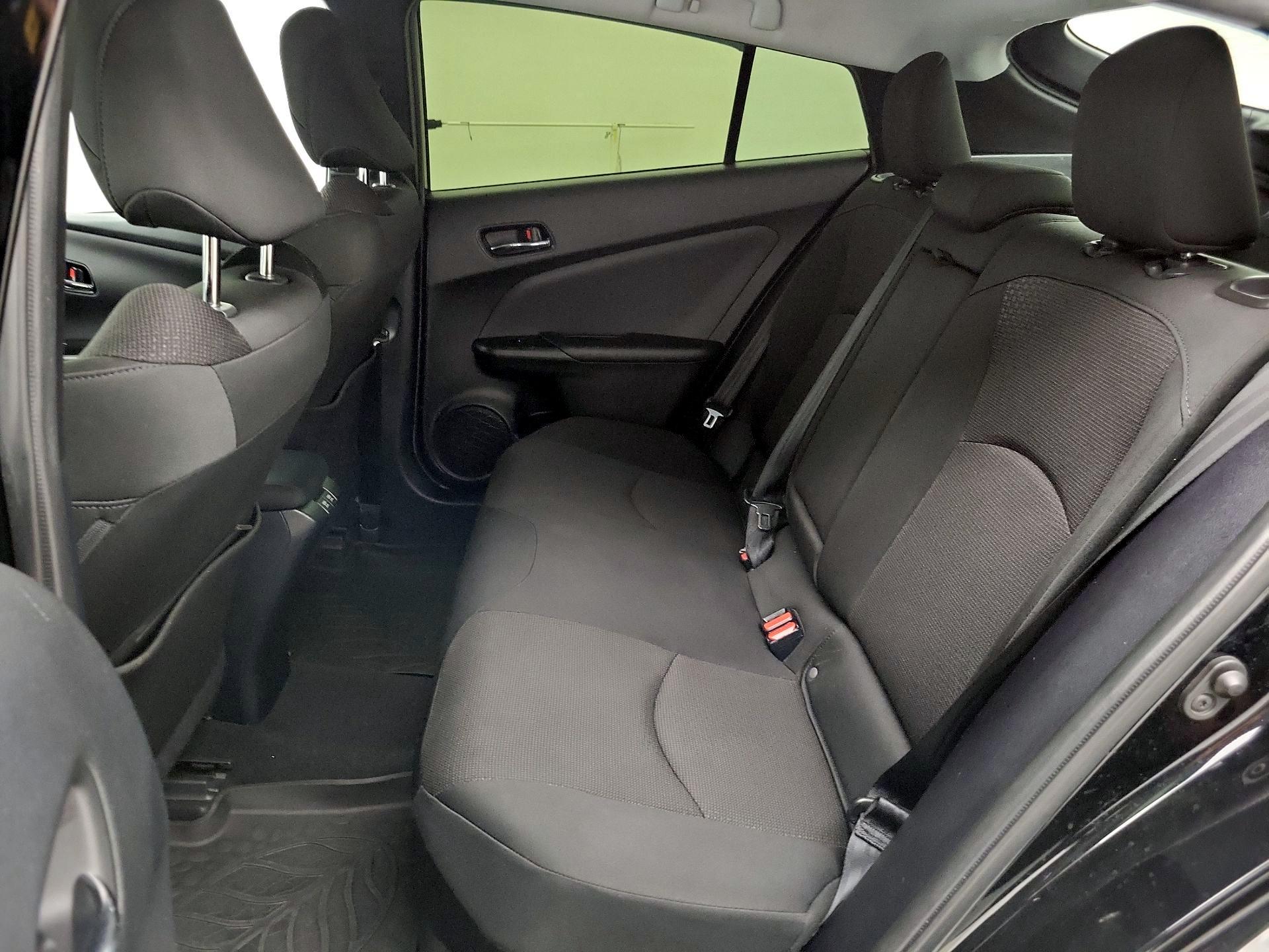 Thumbnail: 2019 Toyota Prius - 19