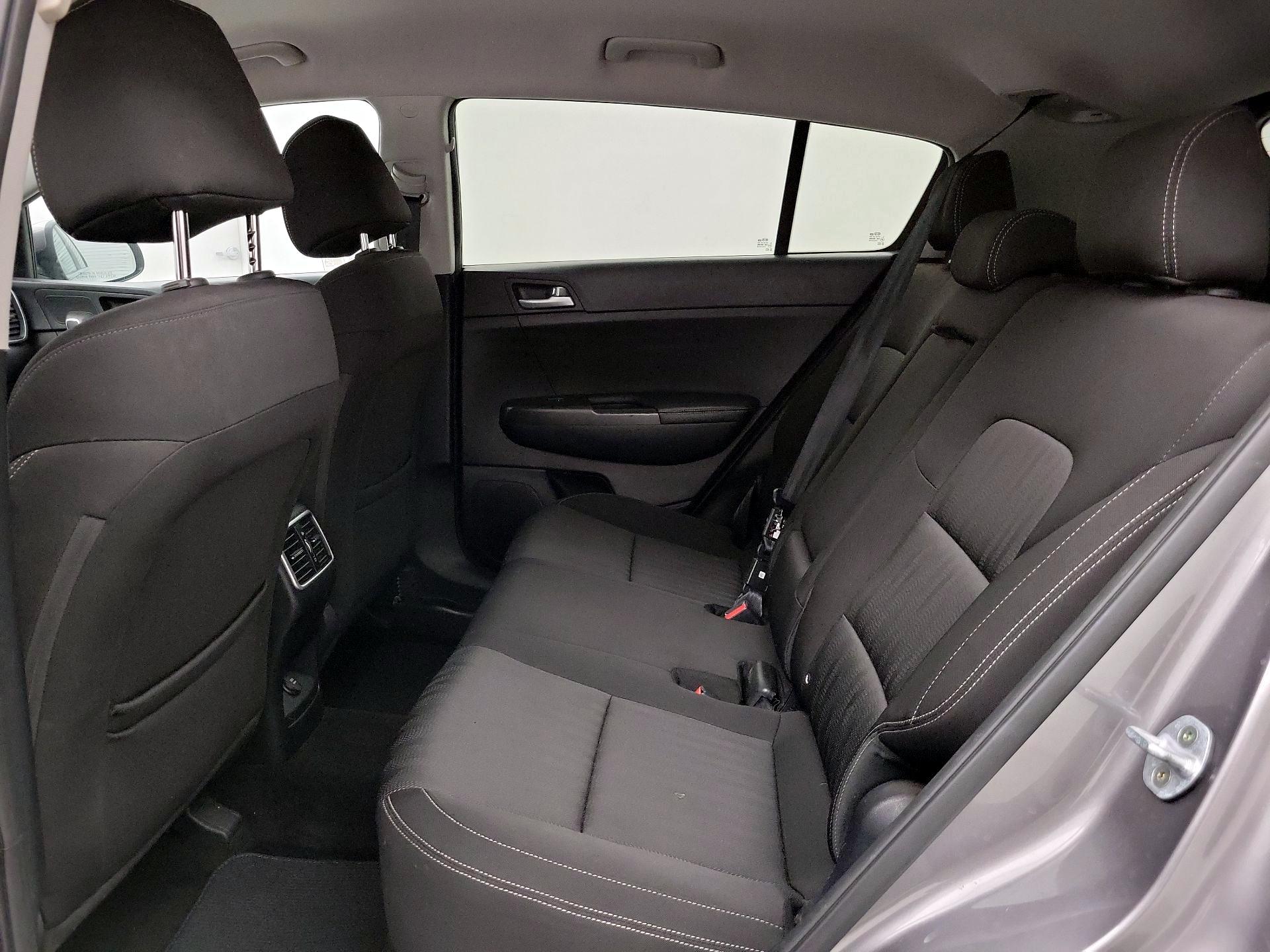 Thumbnail: 2017 Kia Sportage - 19