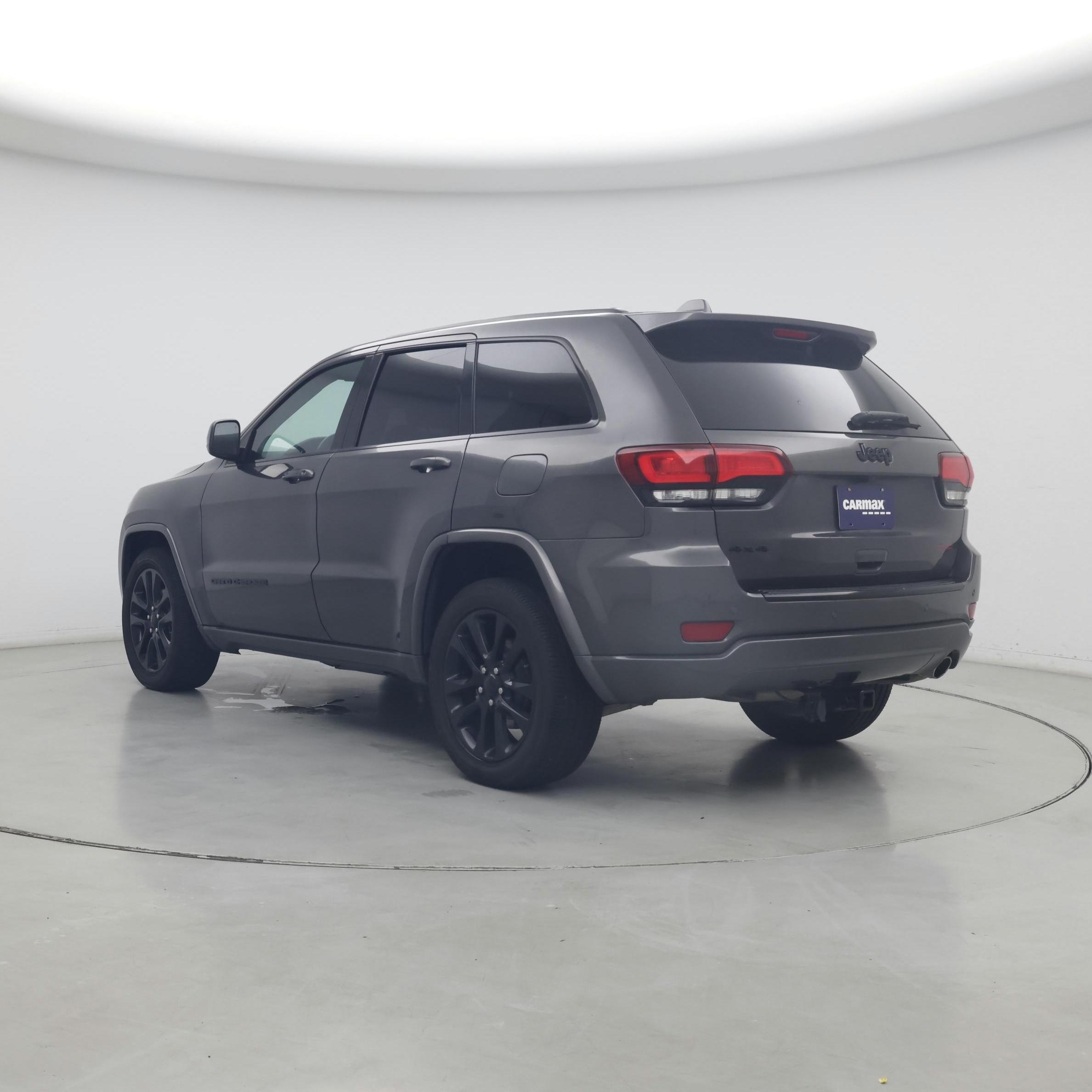 Thumbnail: 2018 Jeep Grand Cherokee - 2