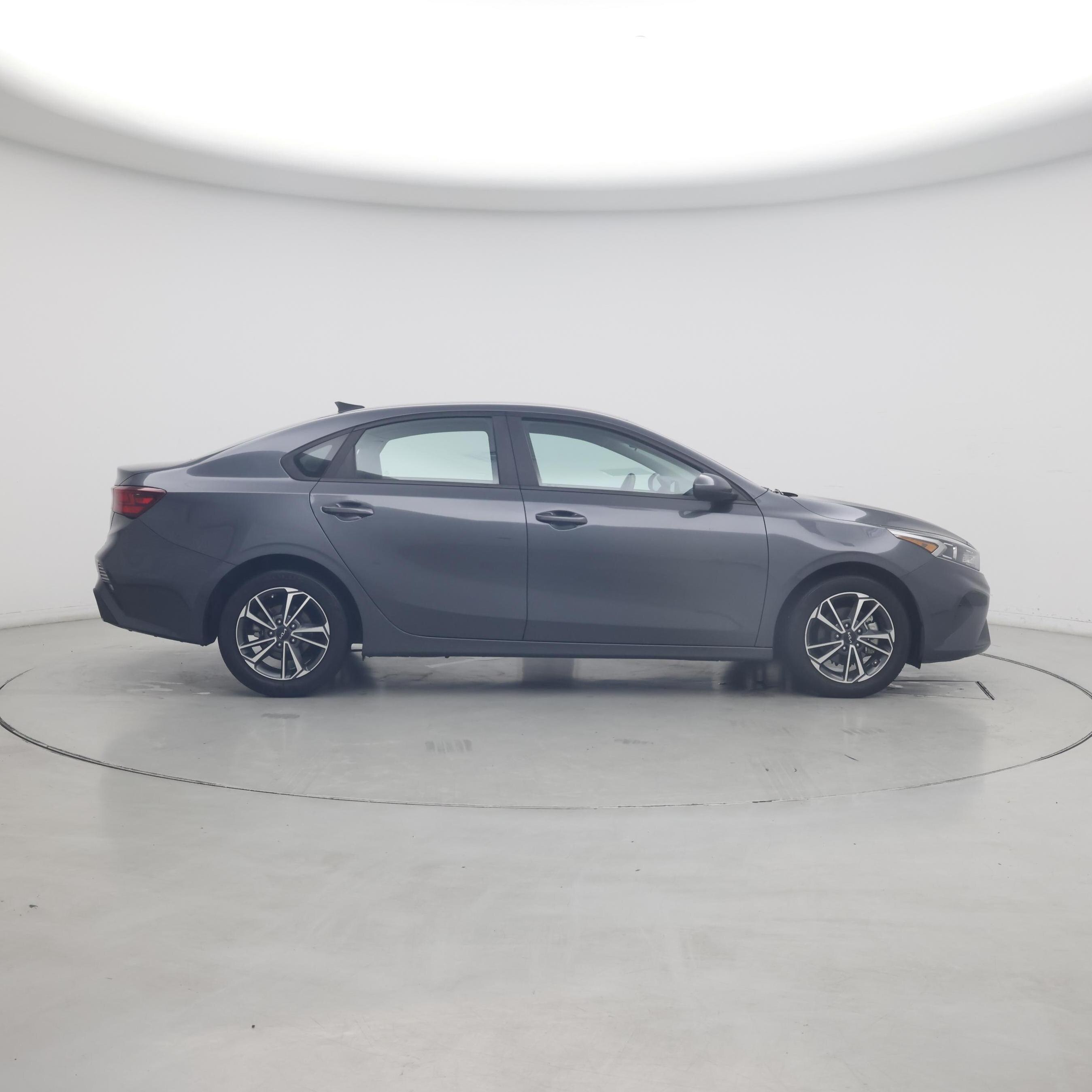 Thumbnail: 2022 Kia Forte - 7