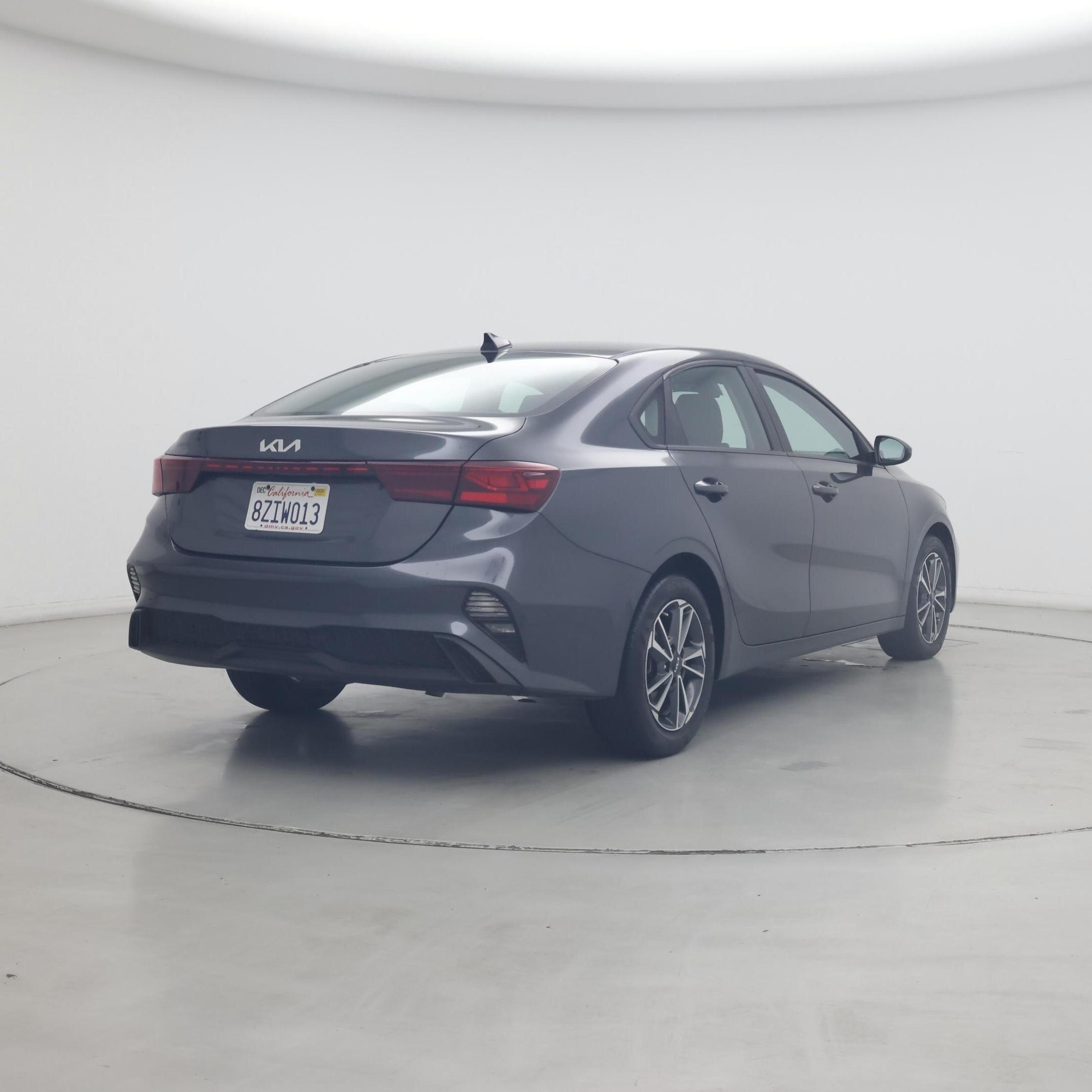 Thumbnail: 2022 Kia Forte - 8