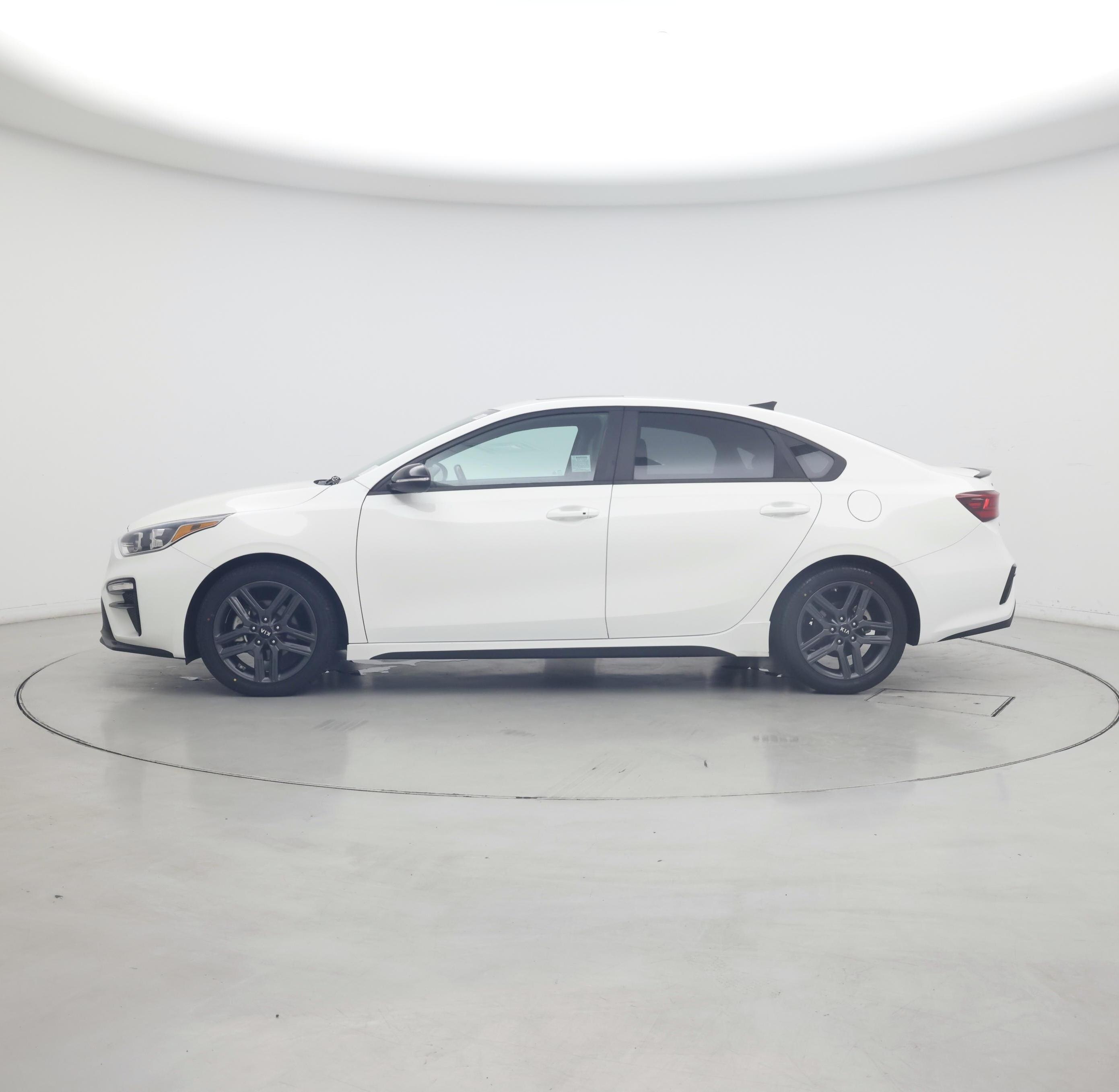 Thumbnail: 2020 Kia Forte - 3
