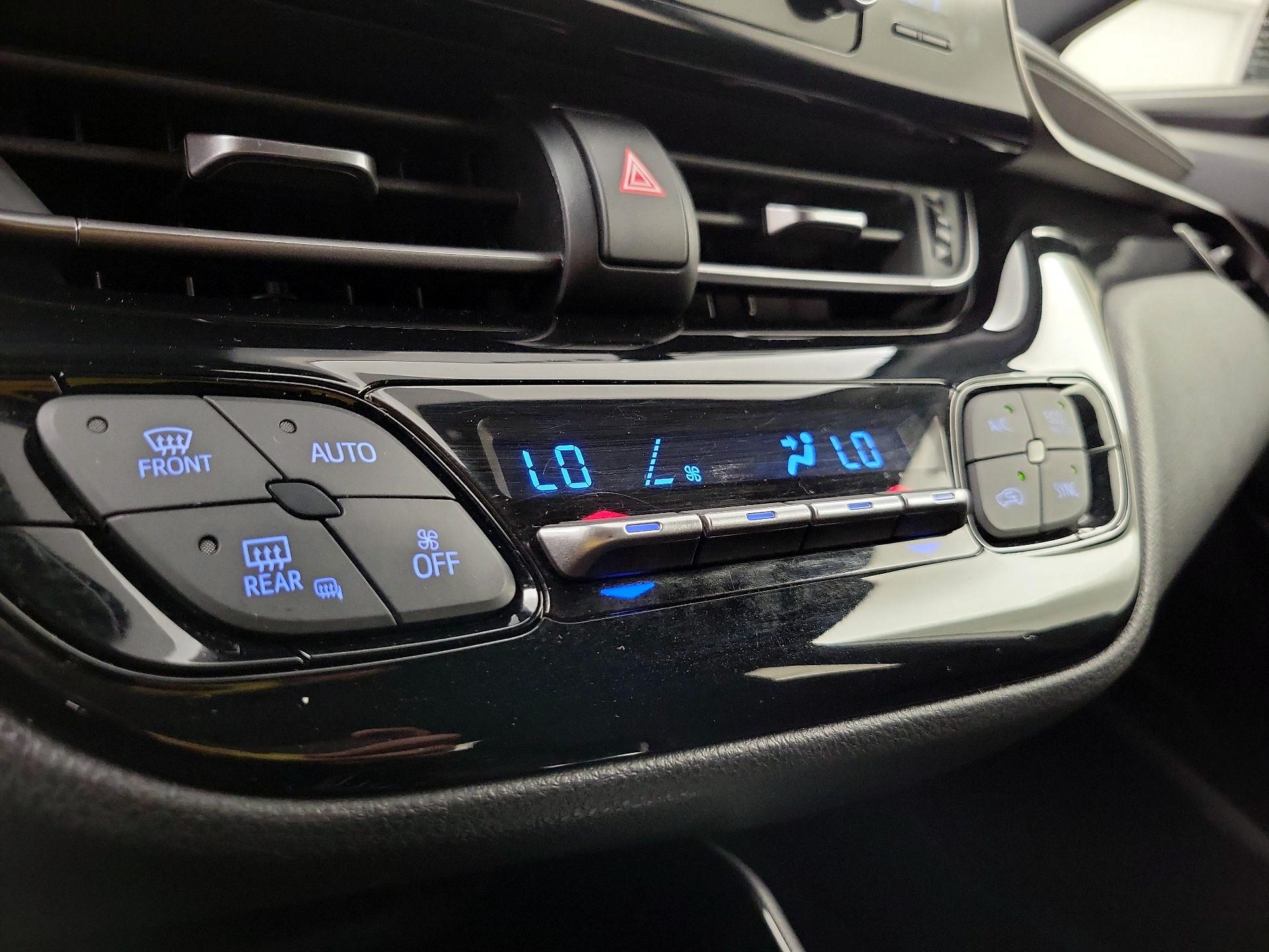 Thumbnail: 2019 Toyota C-HR - 16
