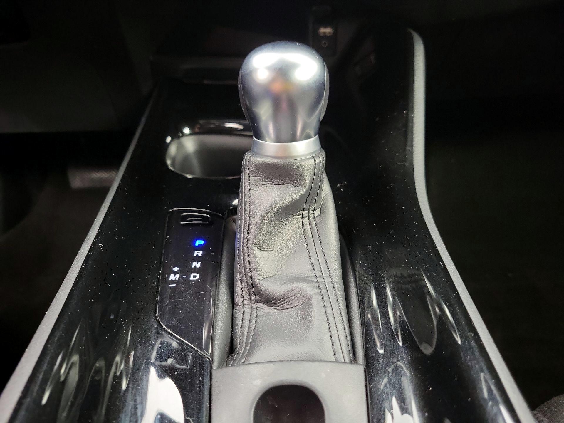 Thumbnail: 2019 Toyota C-HR - 17