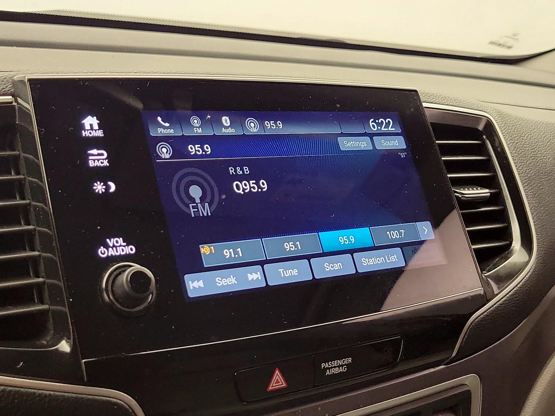 Thumbnail: 2019 Honda Pilot - 15