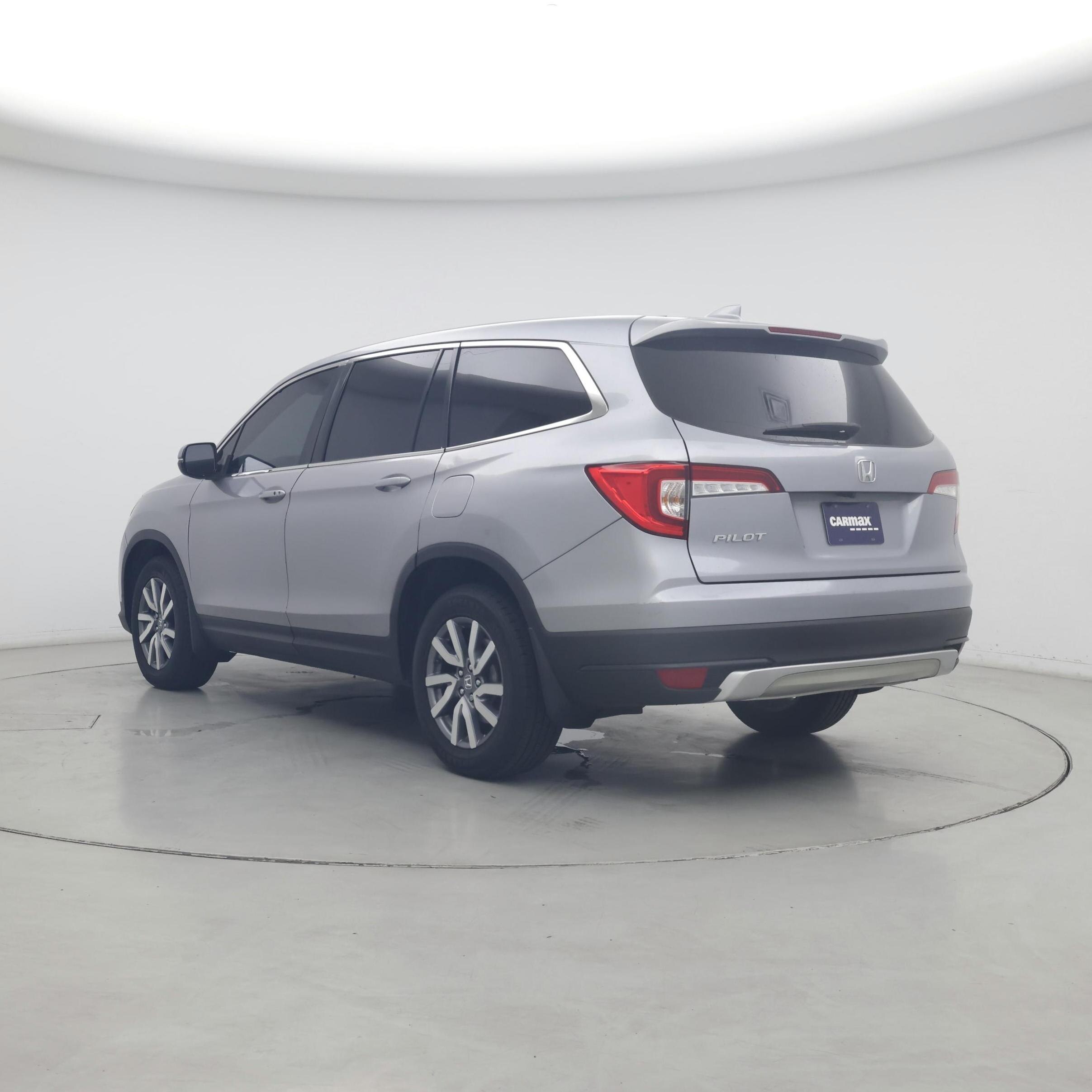 Thumbnail: 2019 Honda Pilot - 2