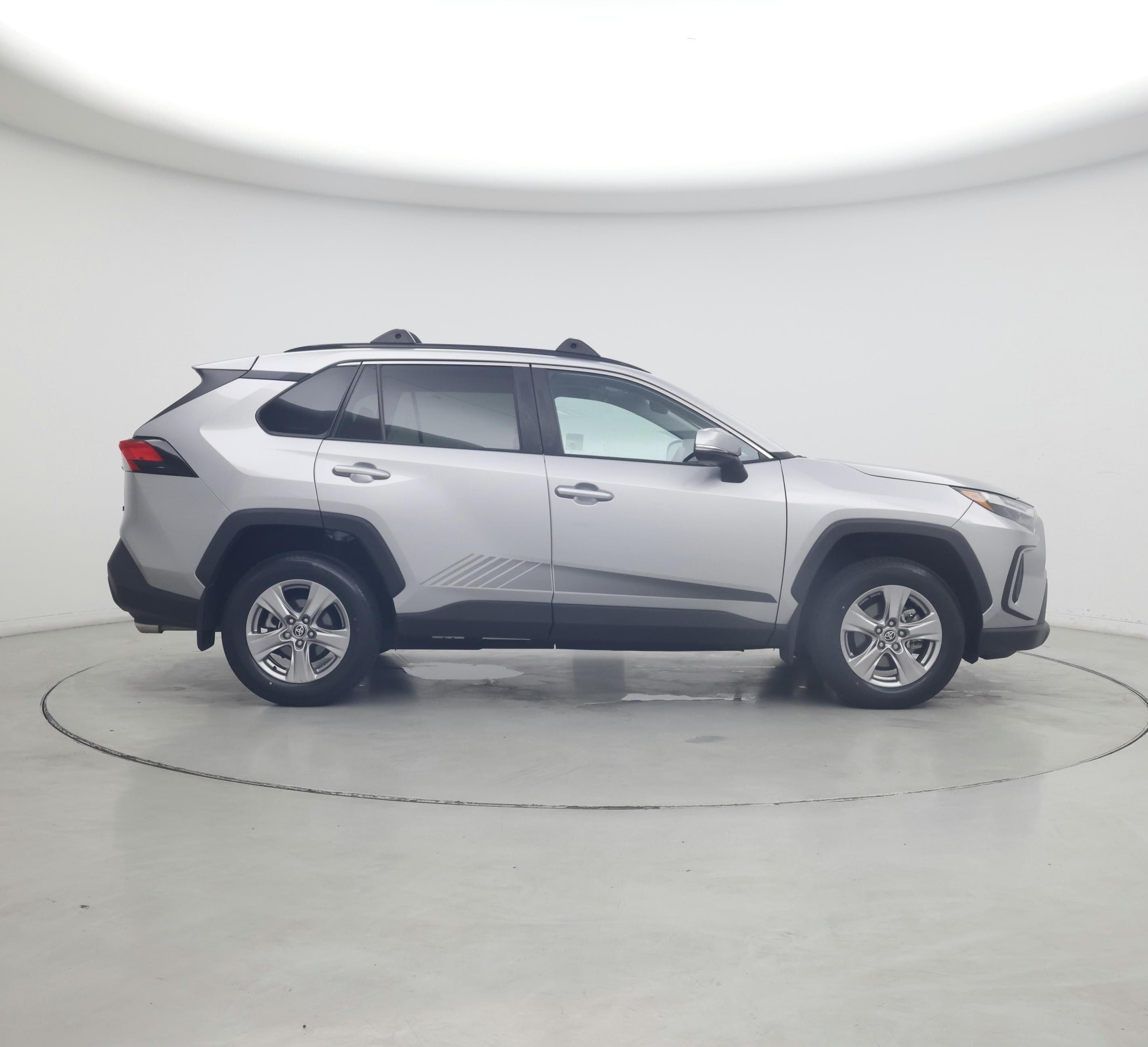 Thumbnail: 2022 Toyota RAV4 - 7