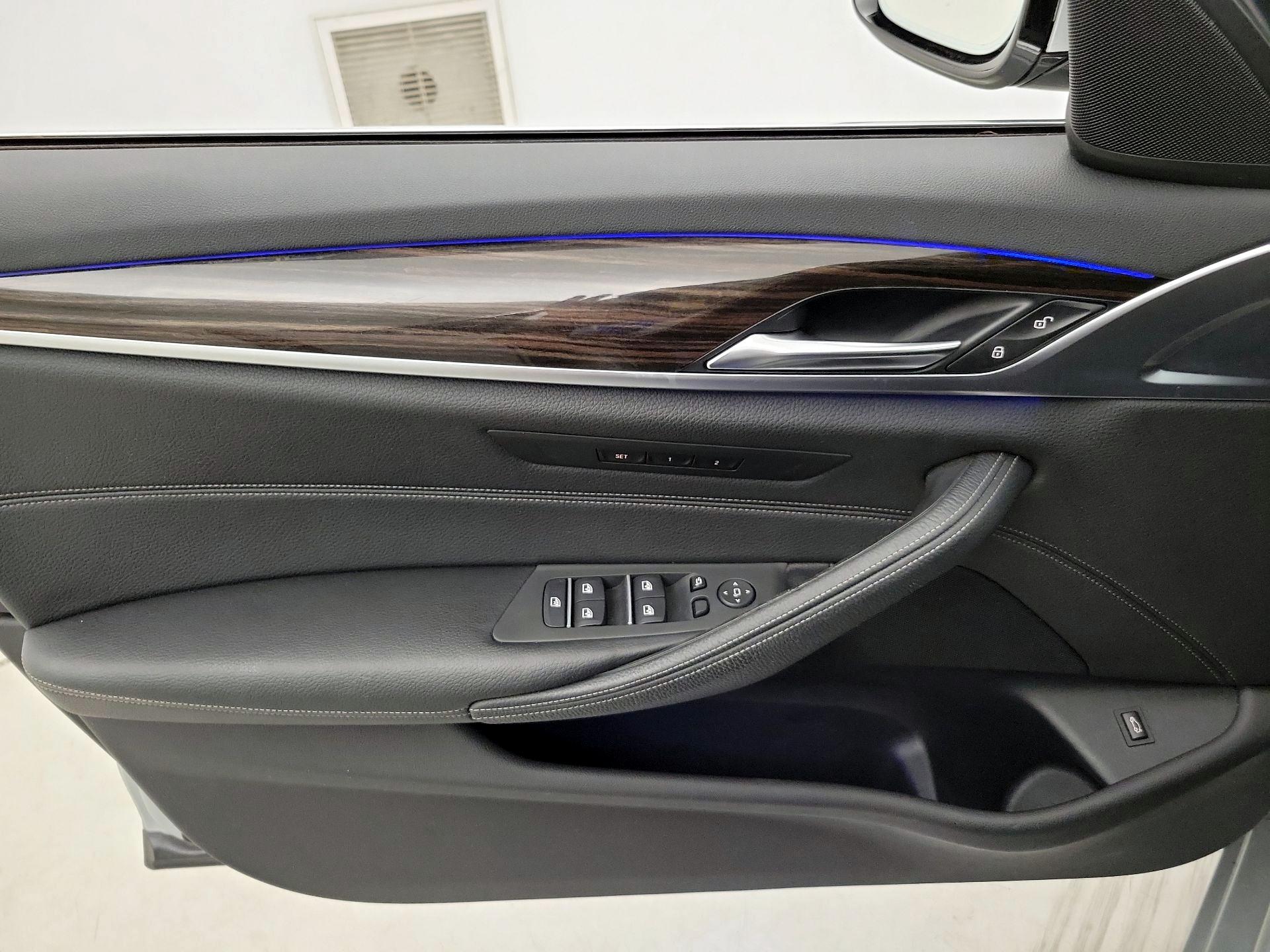 Thumbnail: 2017 BMW 5 Series - 12