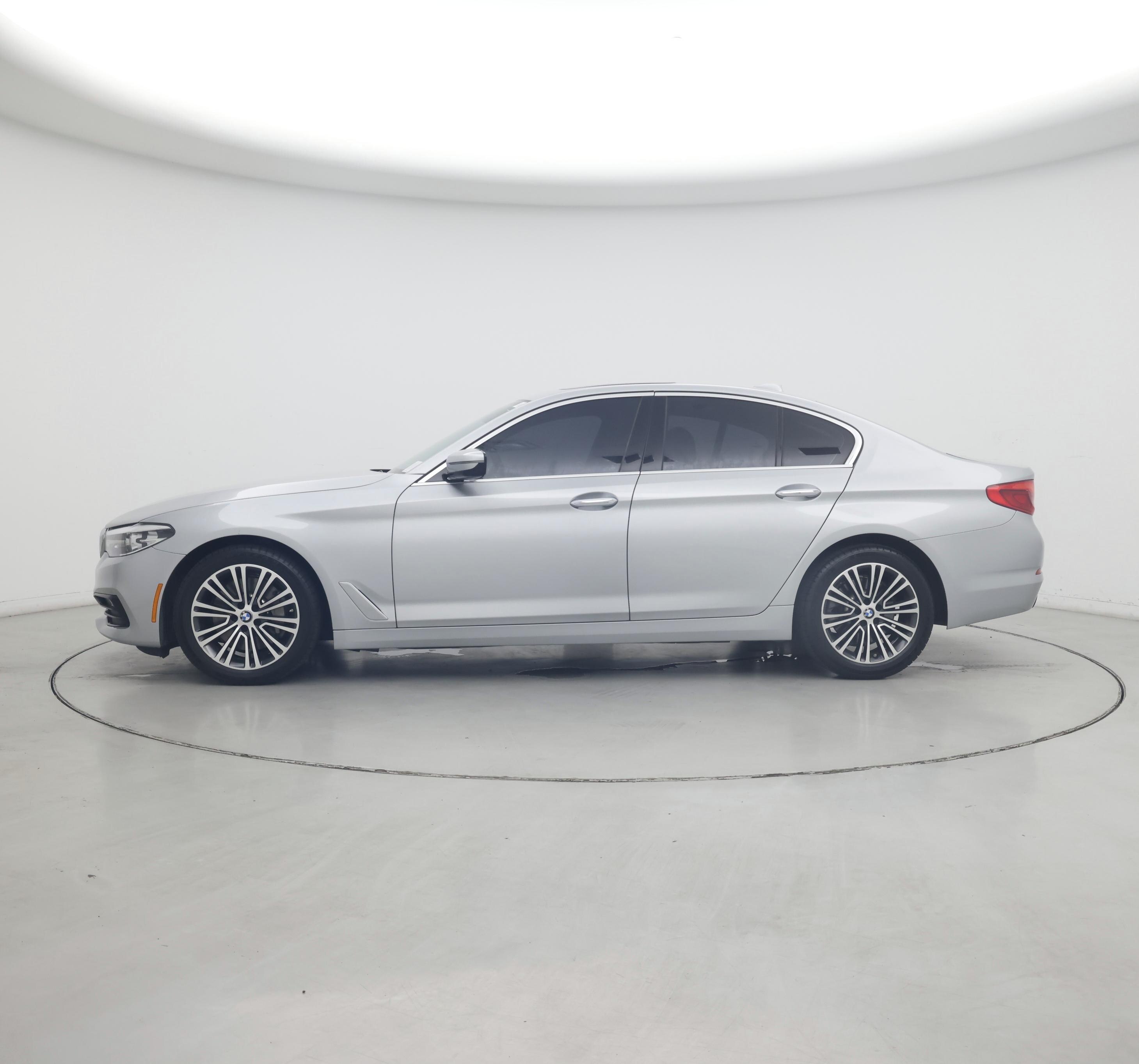 Thumbnail: 2017 BMW 5 Series - 3