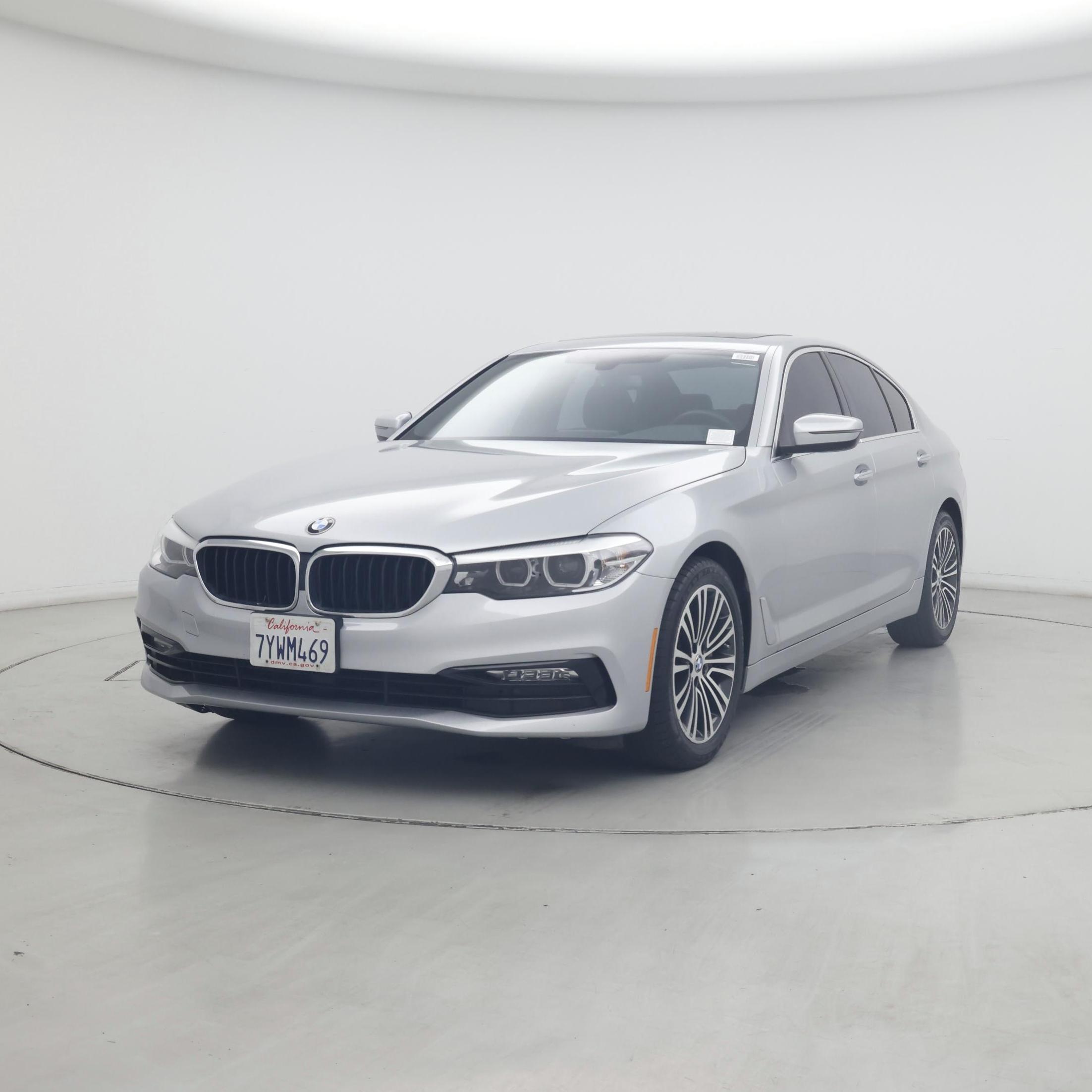 Thumbnail: 2017 BMW 5 Series - 4