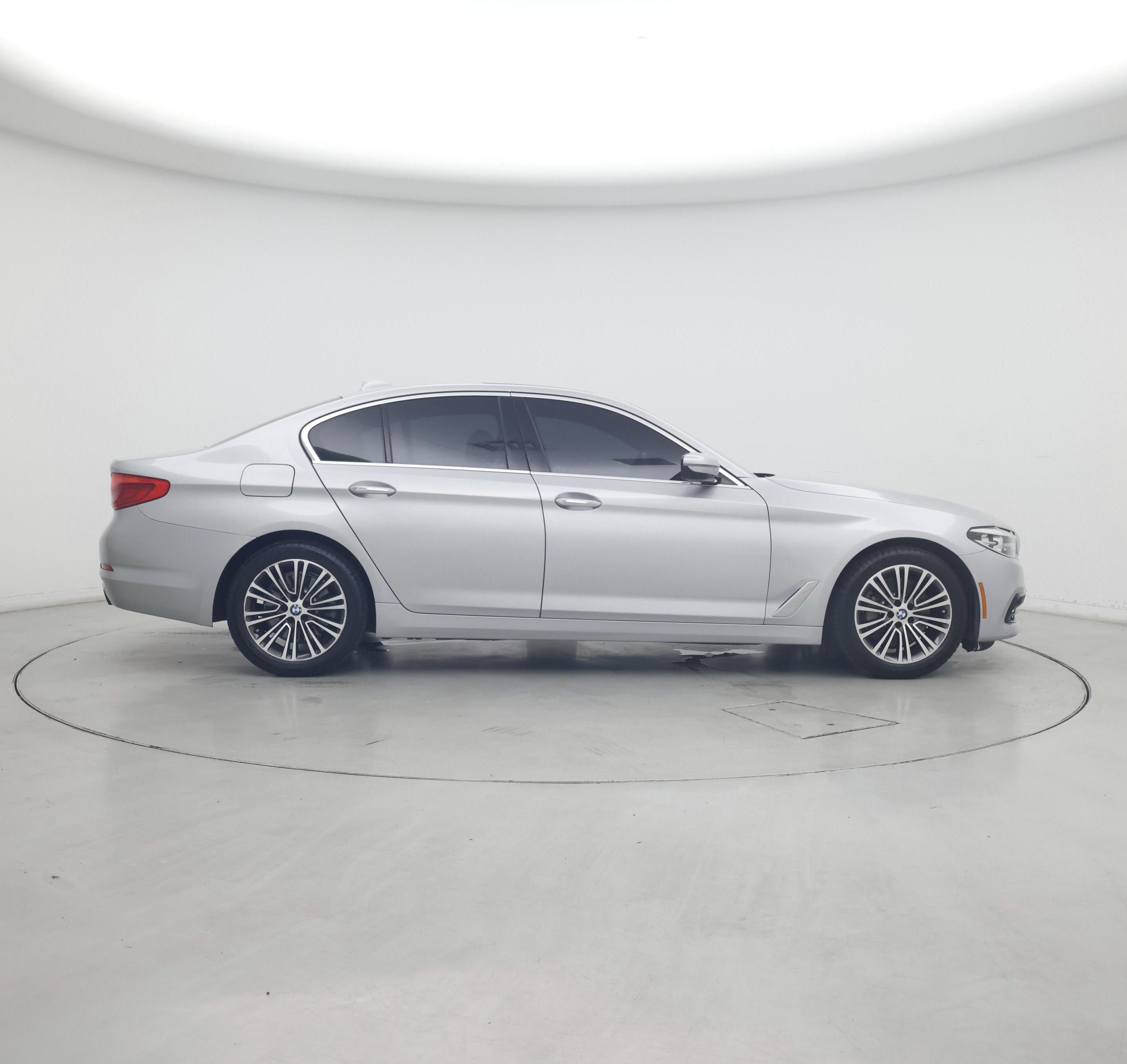 Thumbnail: 2017 BMW 5 Series - 7