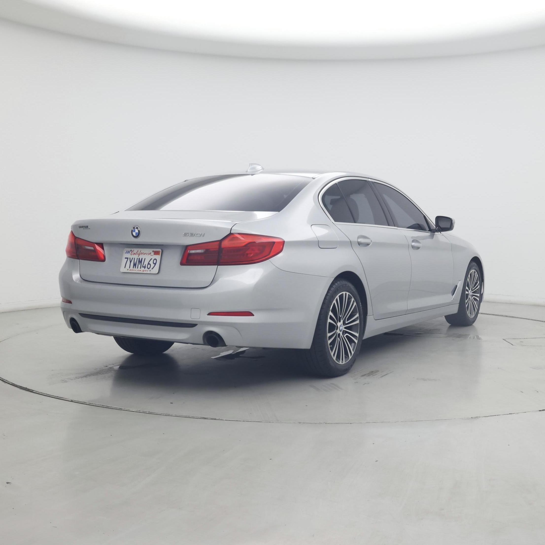 Thumbnail: 2017 BMW 5 Series - 8