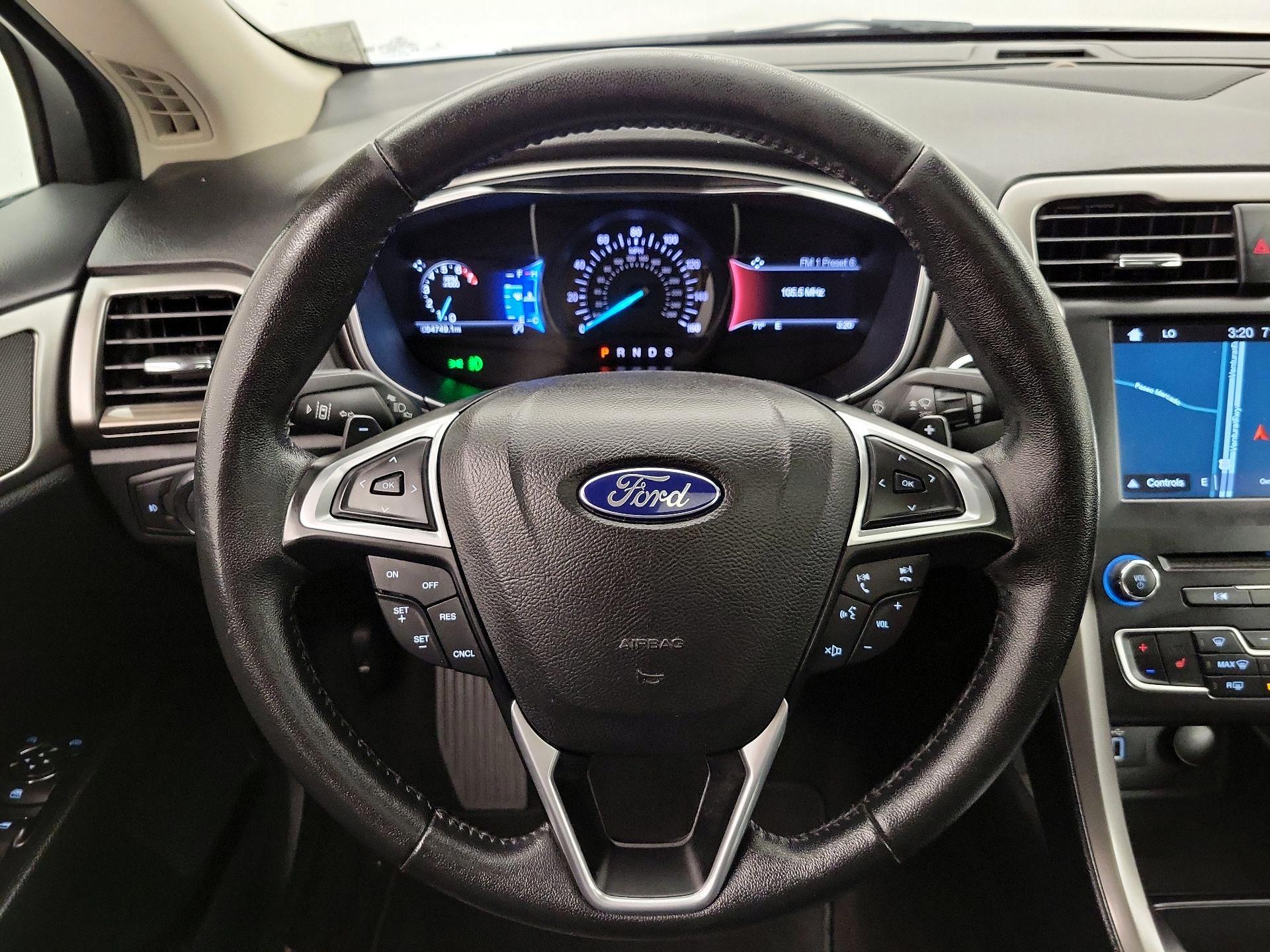 Thumbnail: 2017 Ford Fusion - 10