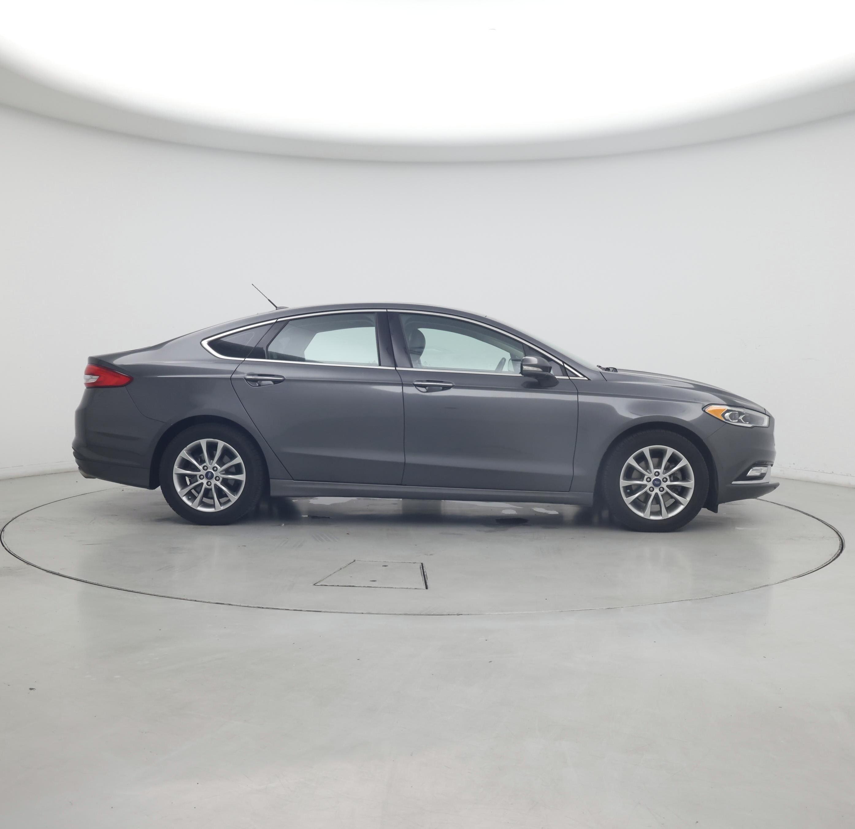 Thumbnail: 2017 Ford Fusion - 7