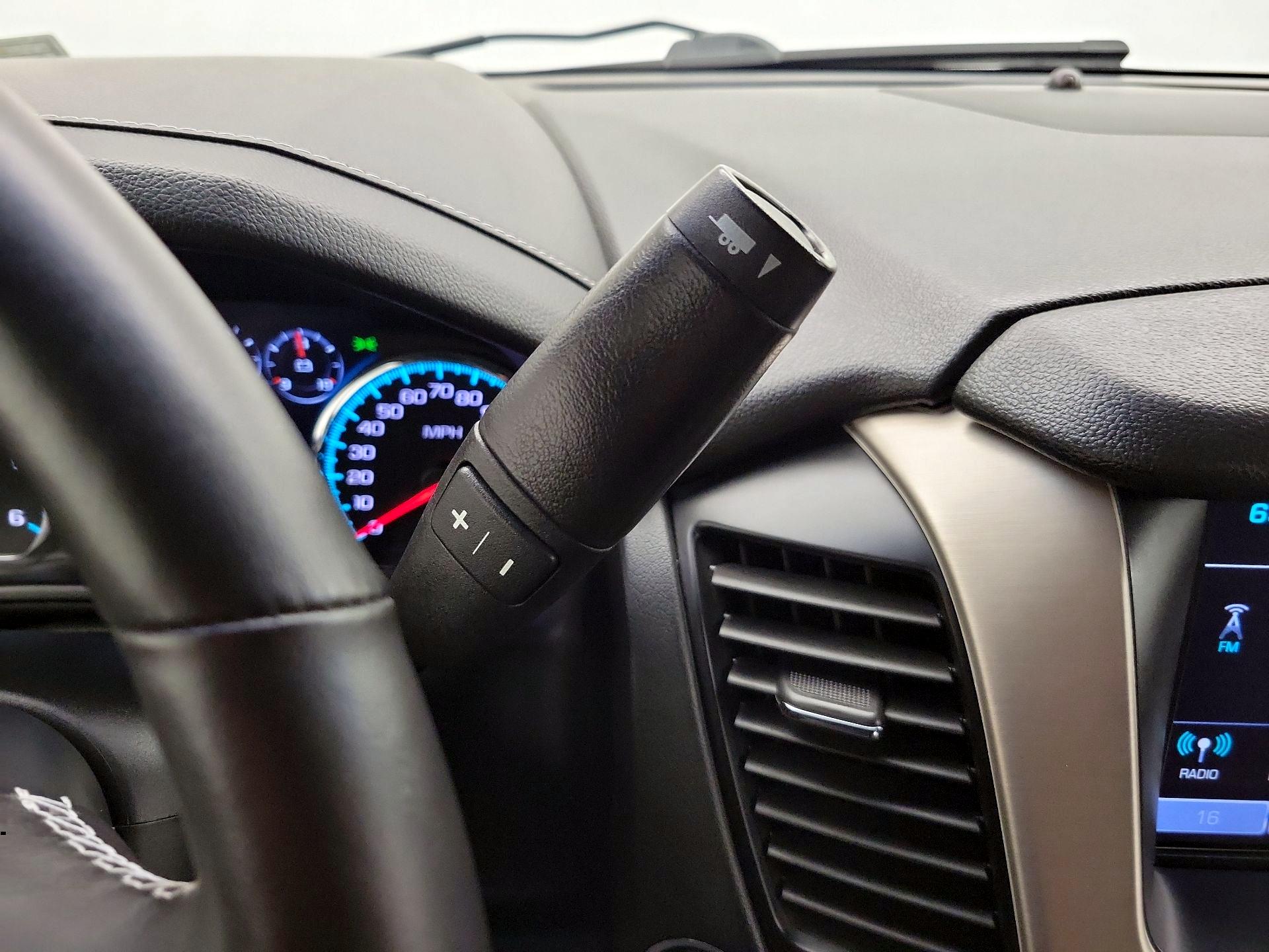 Thumbnail: 2017 GMC Yukon XL - 18