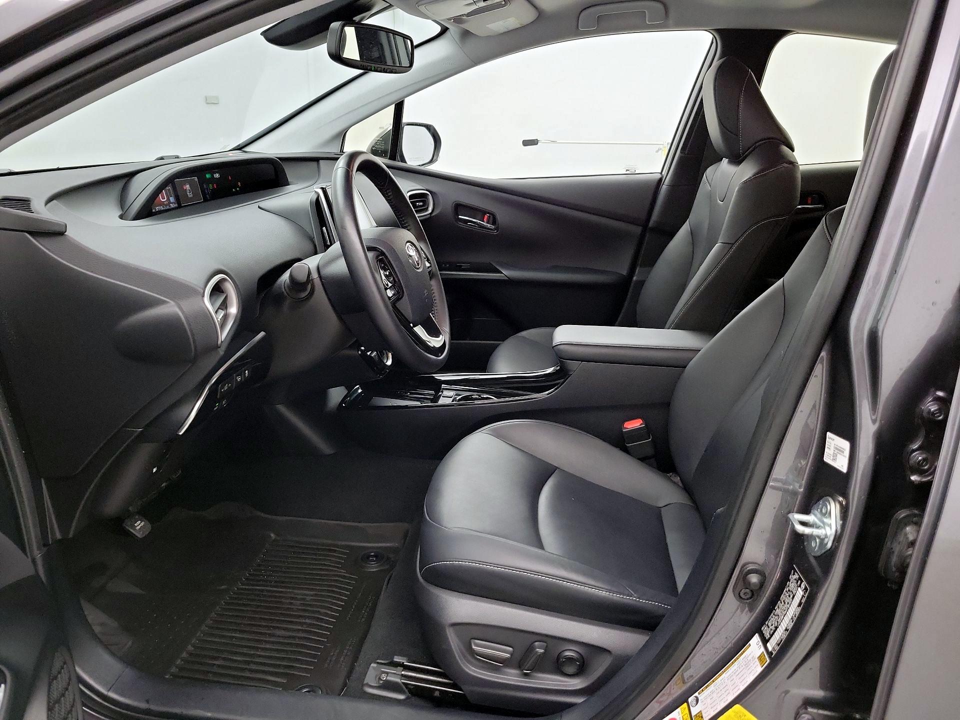 Thumbnail: 2021 Toyota Prius Prime - 11