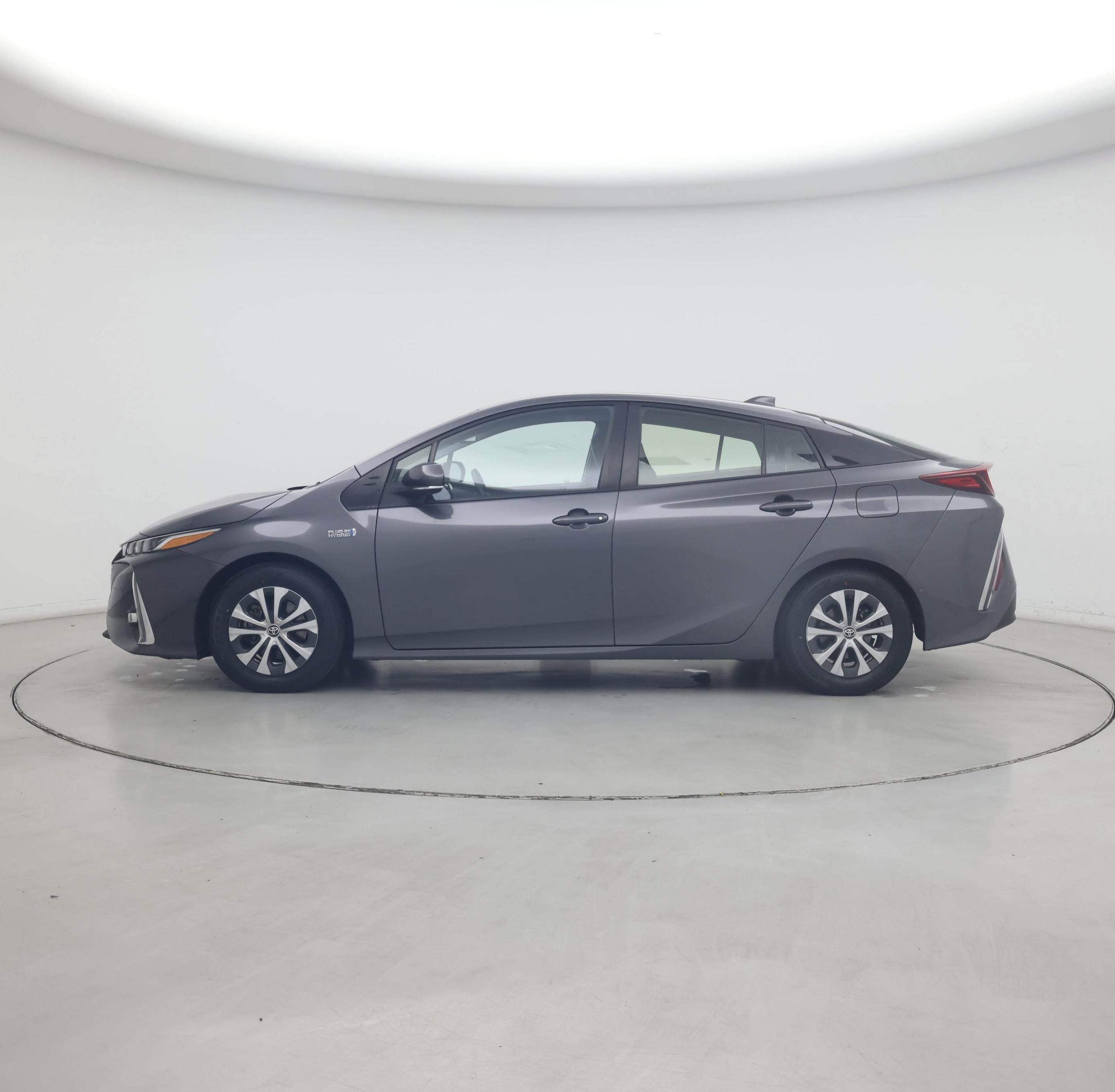 Thumbnail: 2021 Toyota Prius Prime - 3