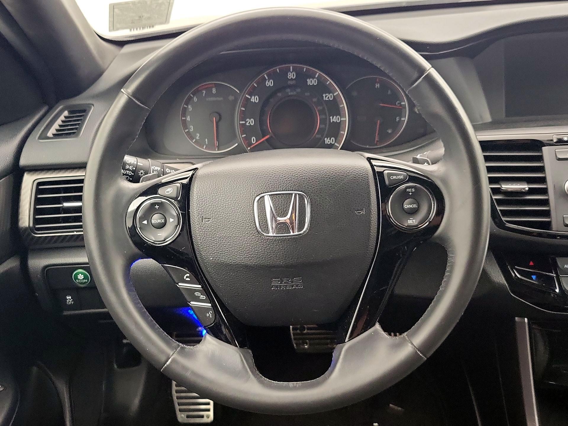 Thumbnail: 2016 Honda Accord - 10