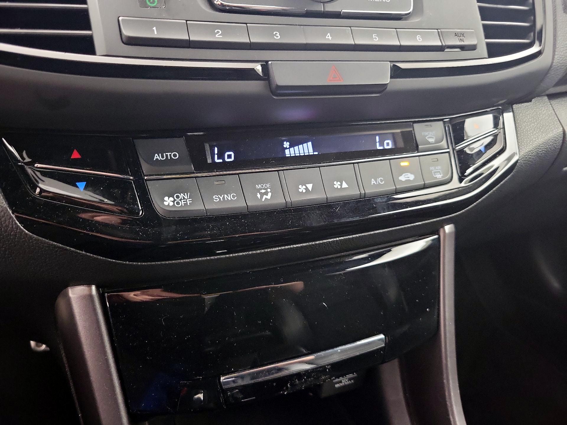 Thumbnail: 2016 Honda Accord - 16