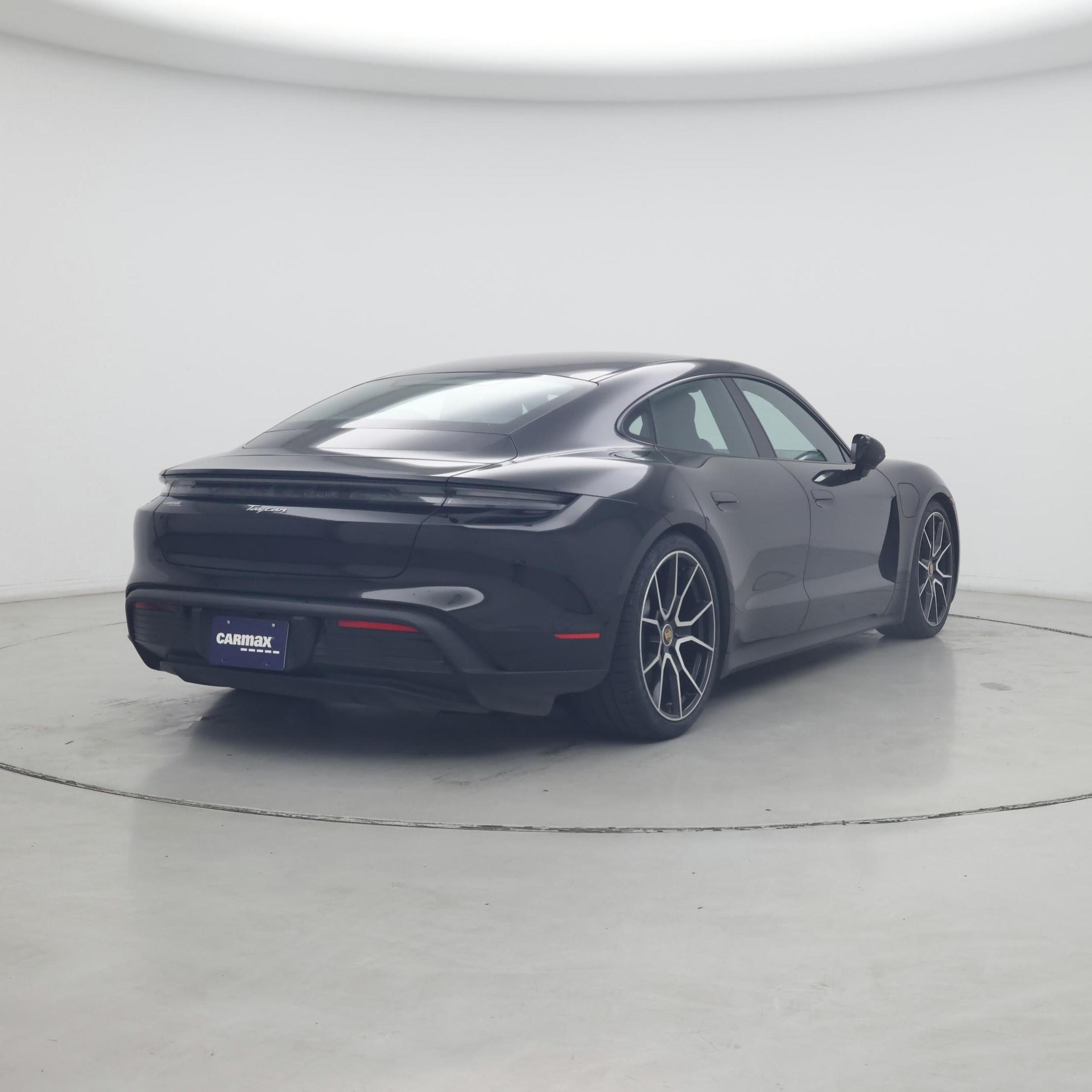 Thumbnail: 2022 Porsche Taycan - 8
