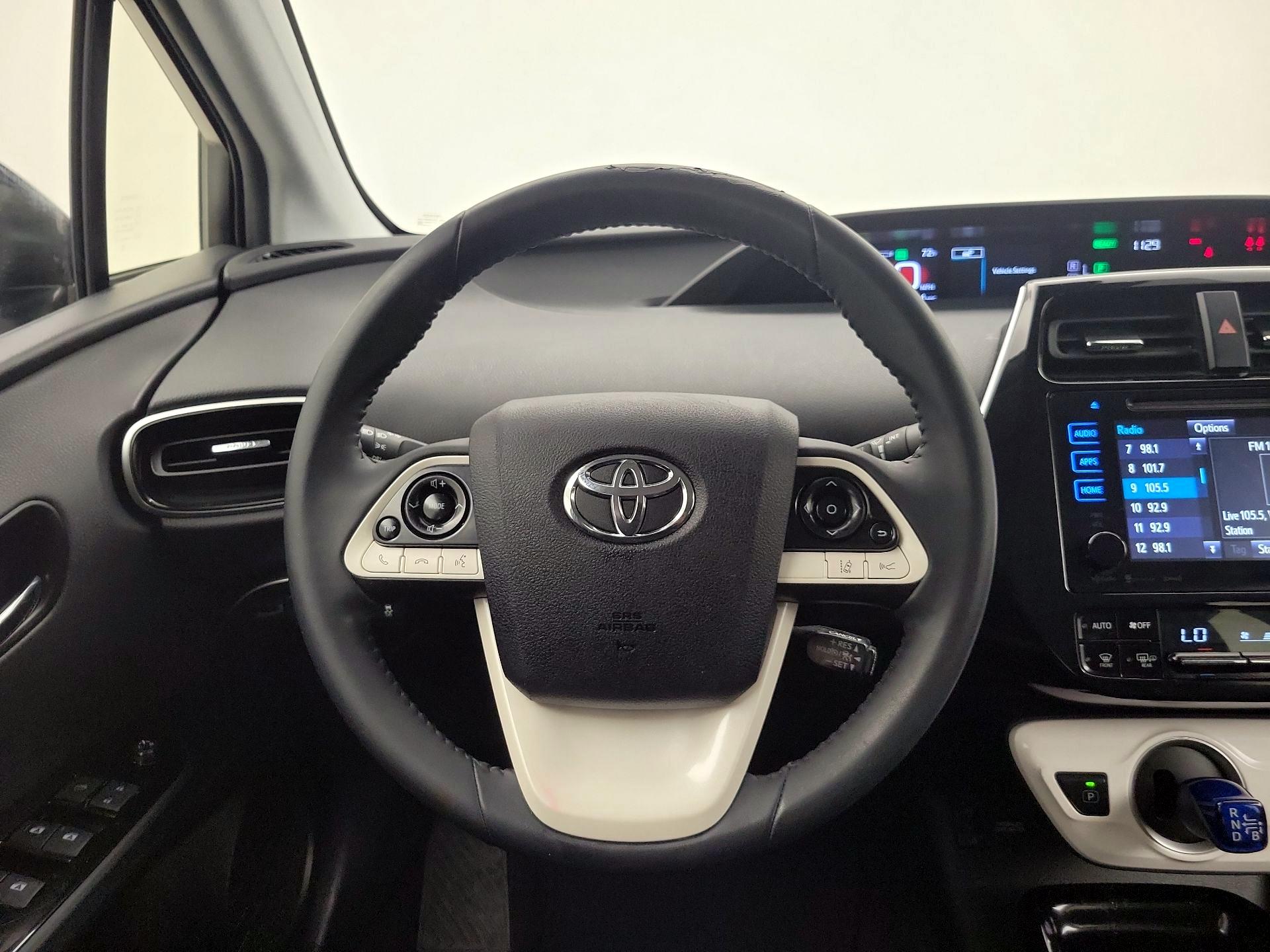 Thumbnail: 2018 Toyota Prius Prime - 10