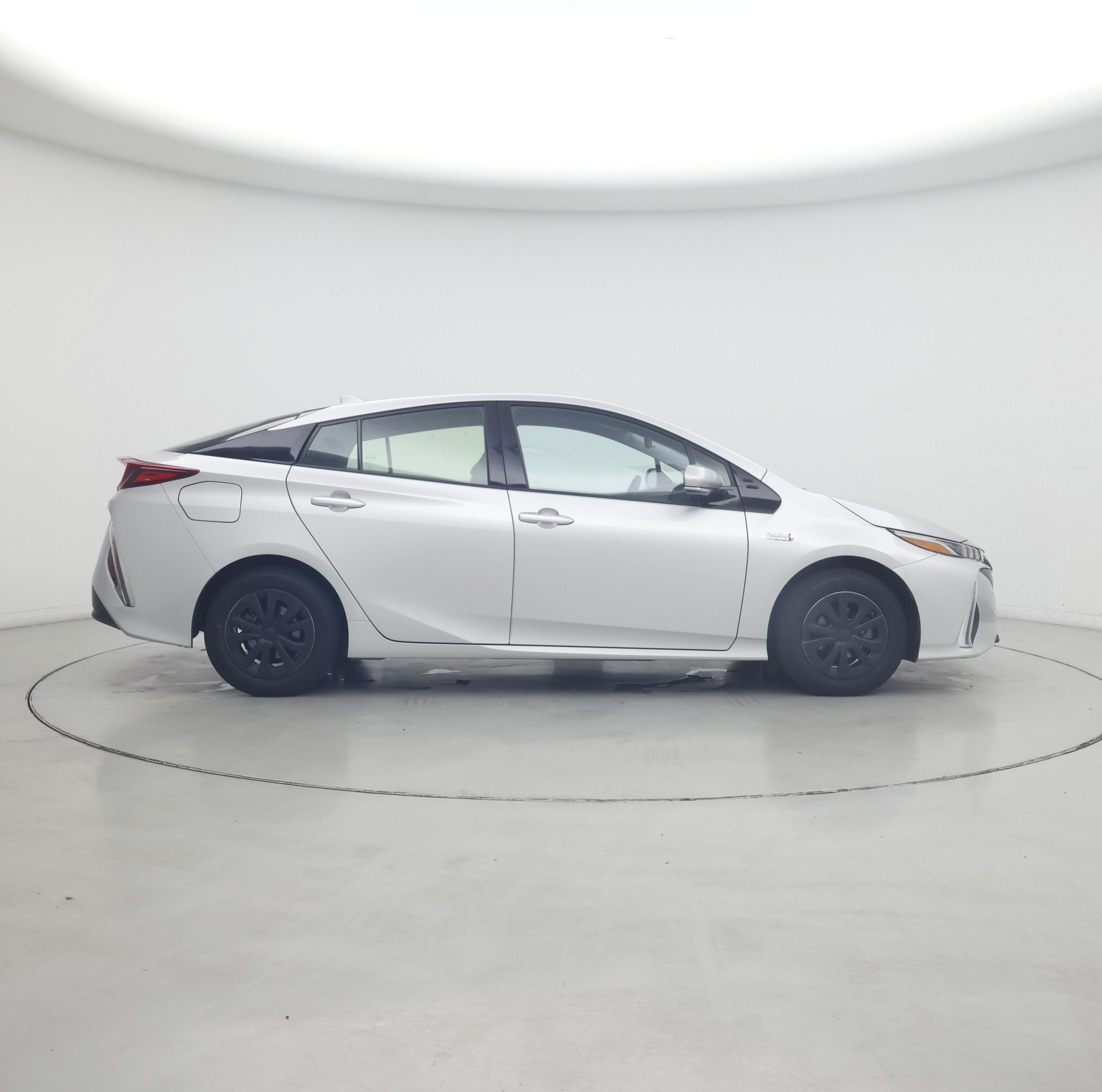Thumbnail: 2018 Toyota Prius Prime - 7