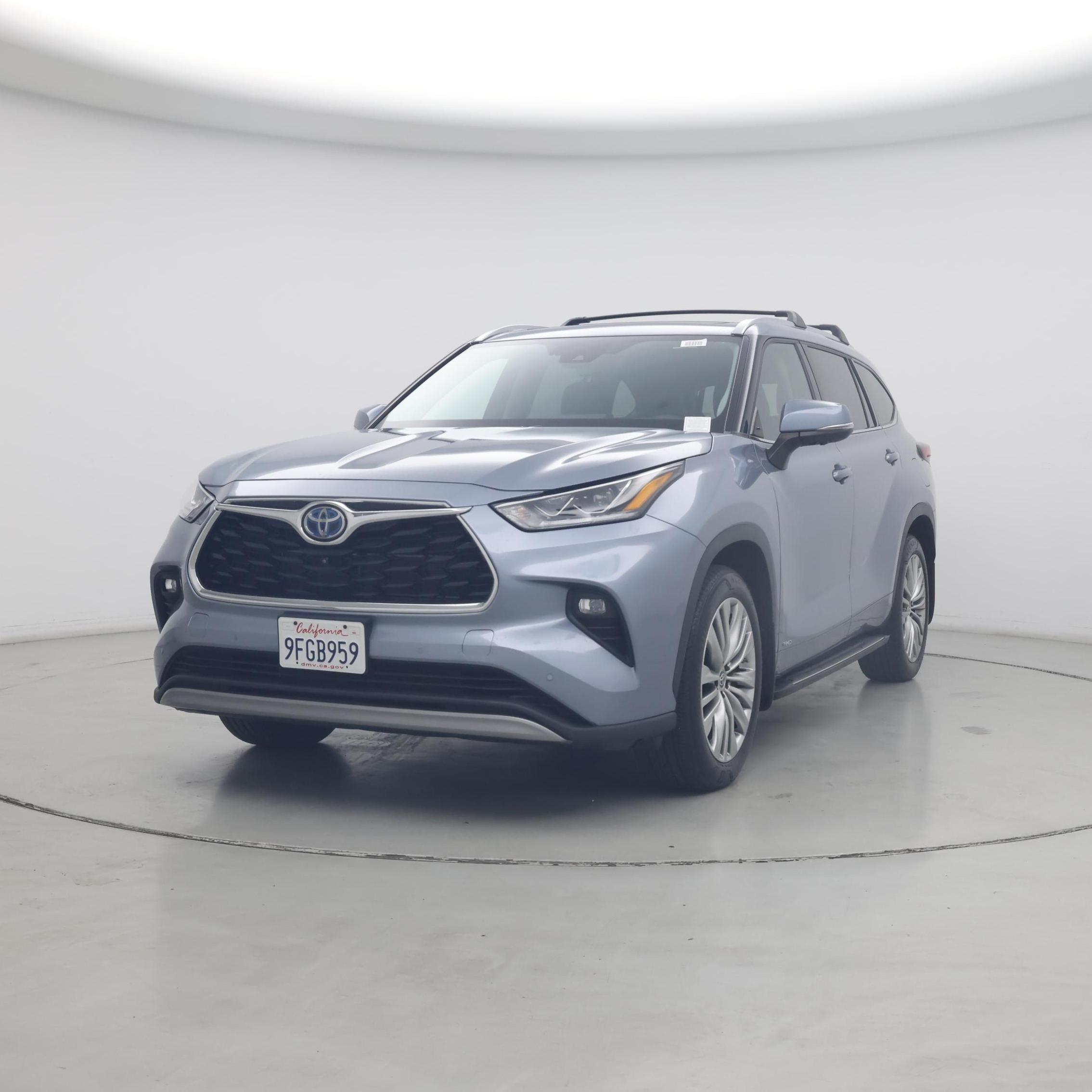 Thumbnail: 2023 Toyota Highlander - 4